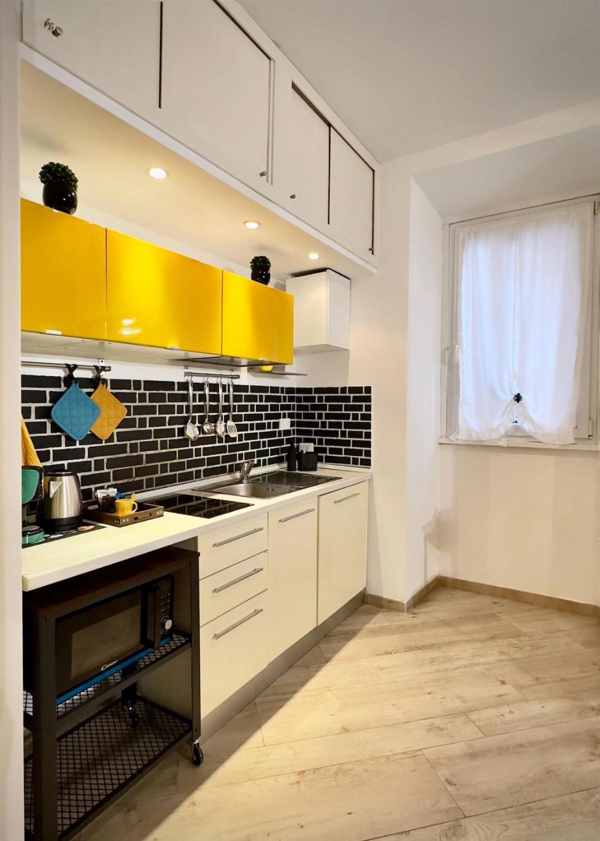 Apartment Maloma Fronte Metro A