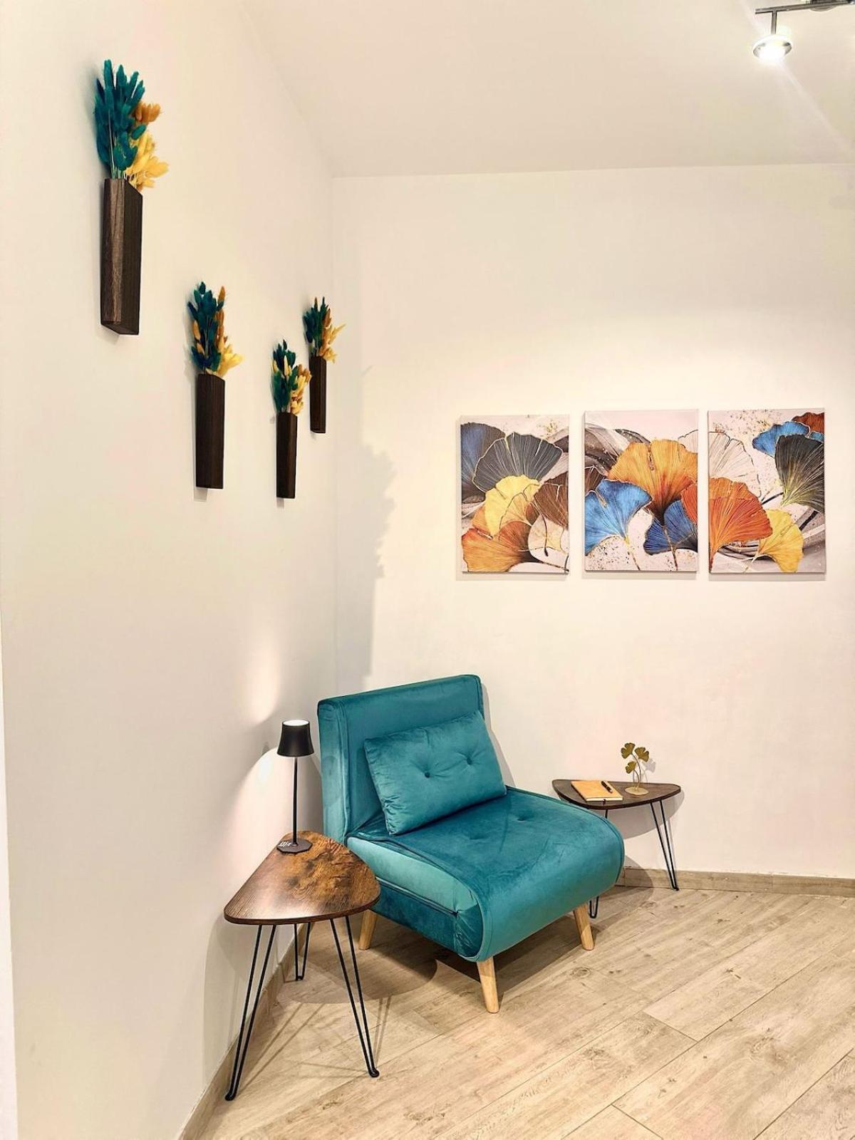 Apartment Maloma Fronte Metro A