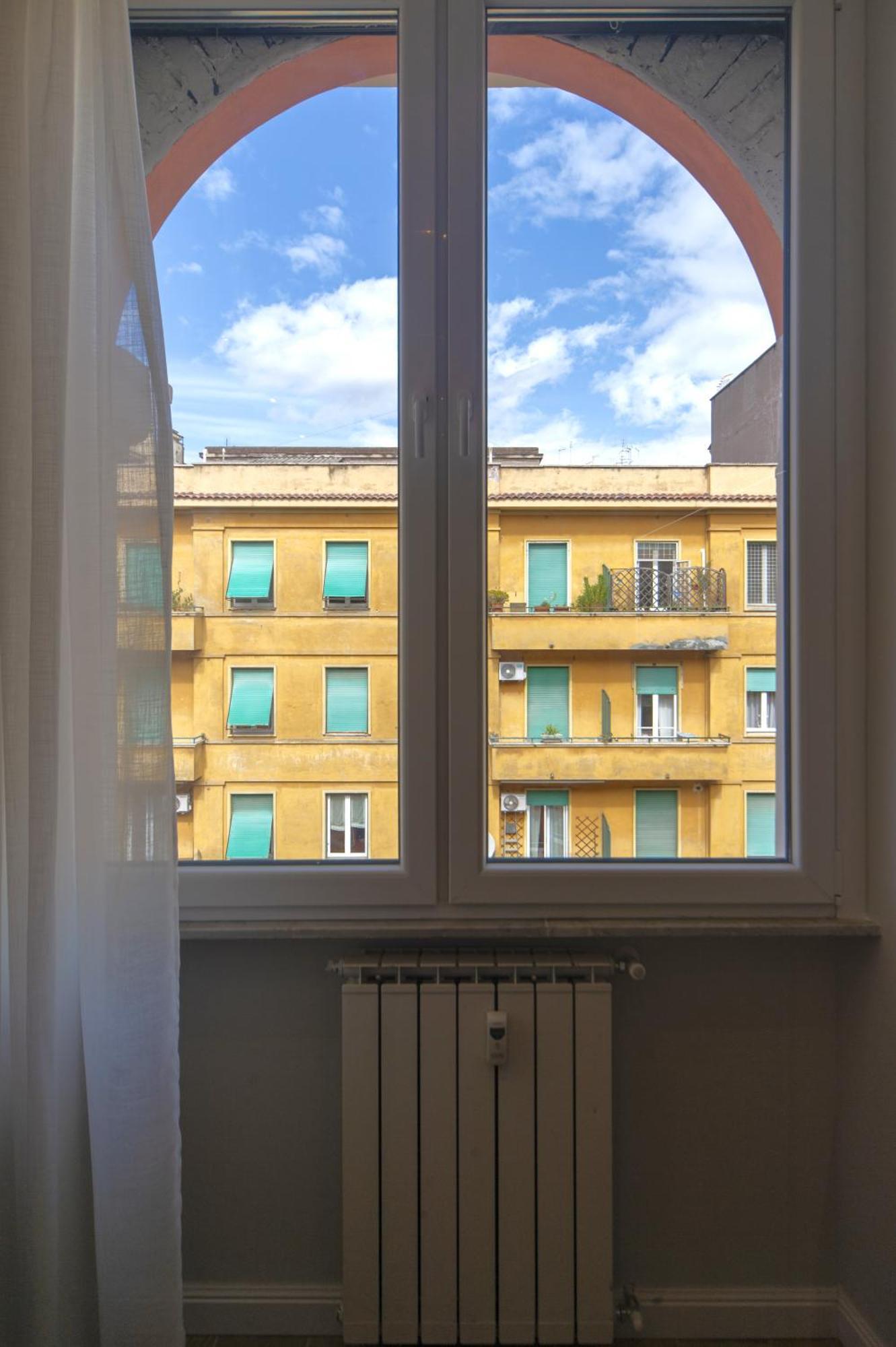 Palumbo 12 * Rome