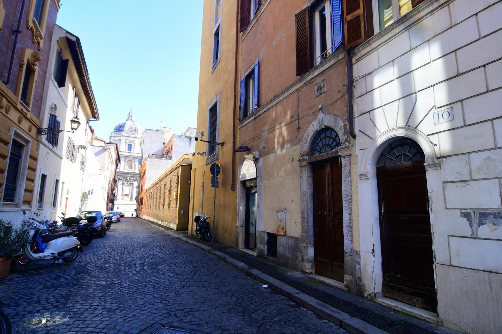 Elegant Colosseo Apartment Rome
