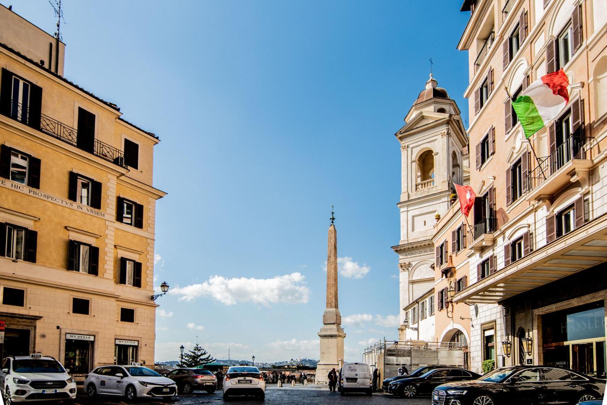 Spanish Steps & Terrace Apartment