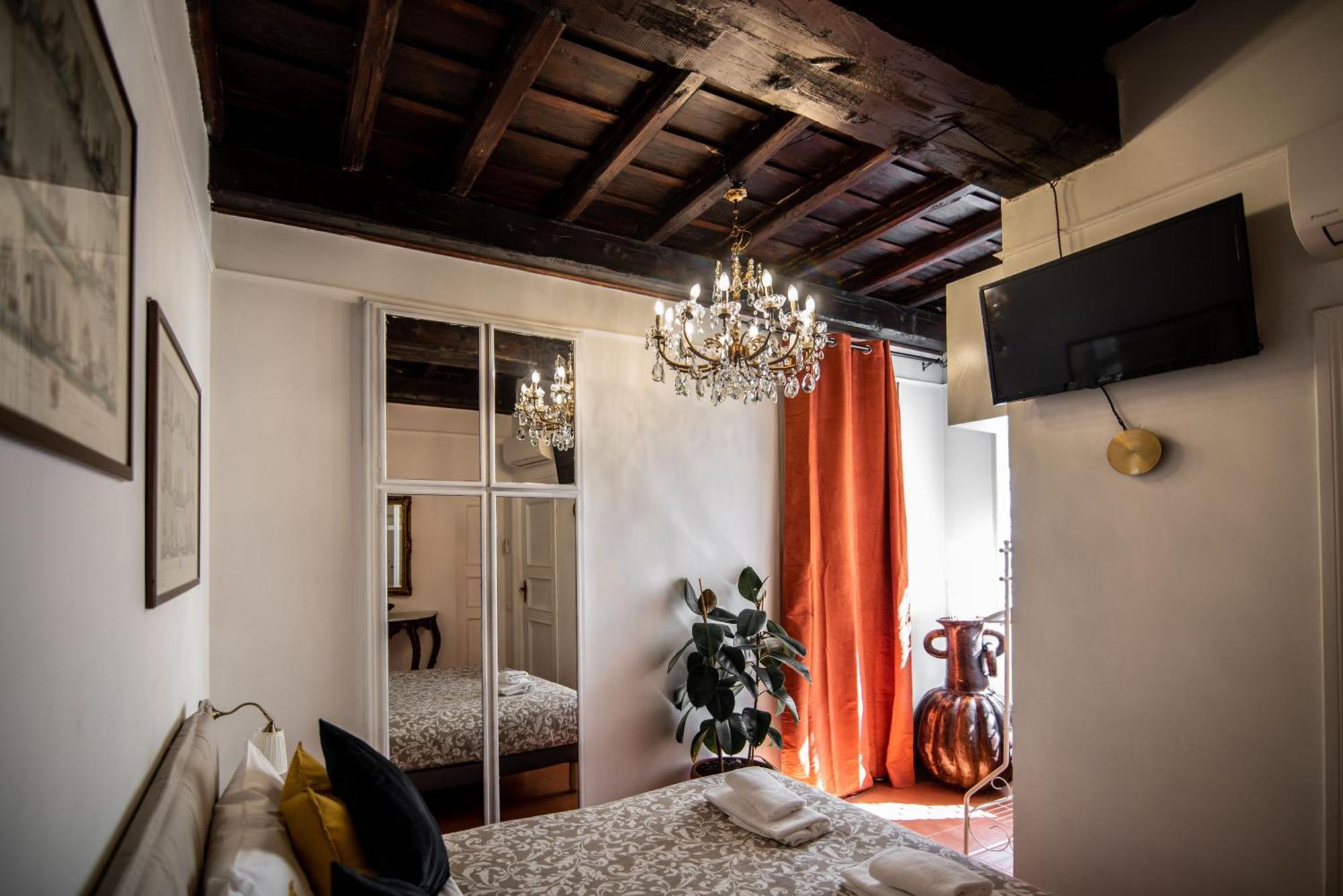 Spanish Steps & Terrace Apartment *