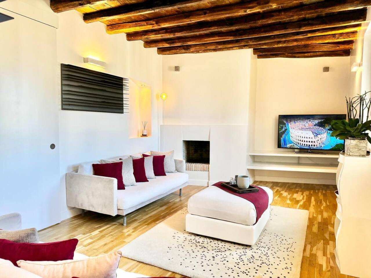 Vetrina In Luxury Roma