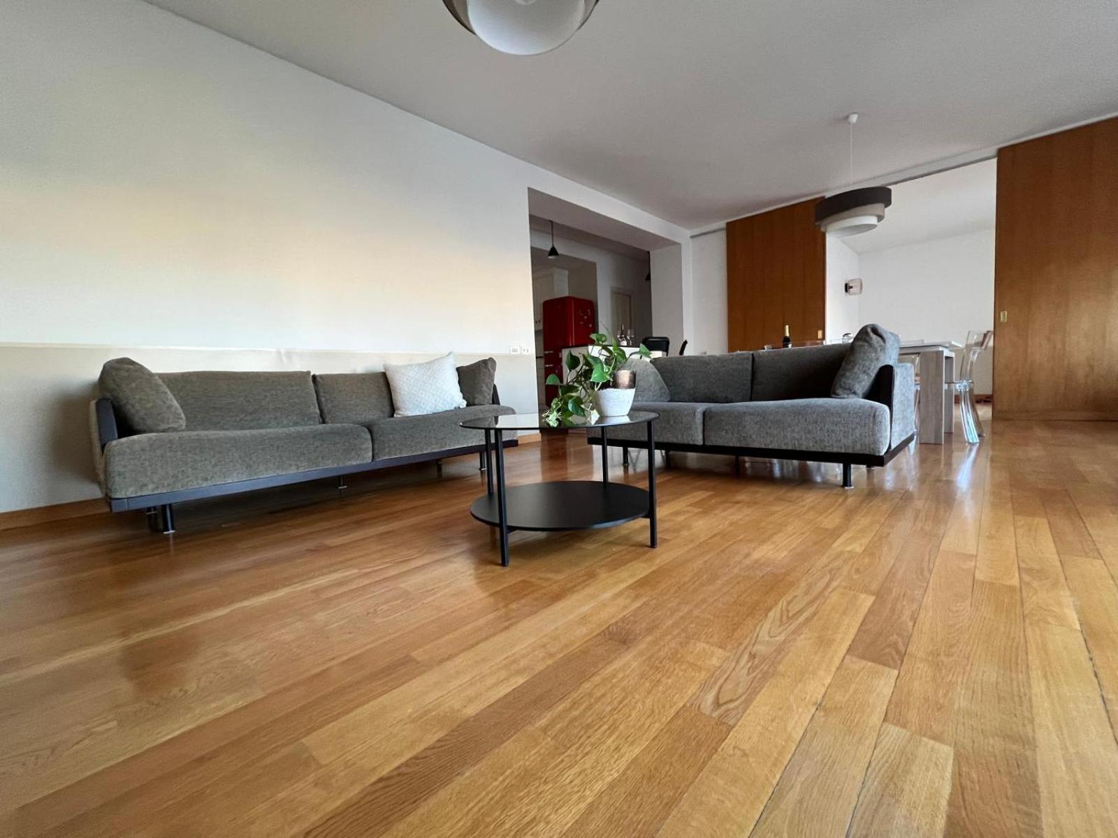 Luce, Silenzio Ed Eleganza Nel Cuore Di Apartamento