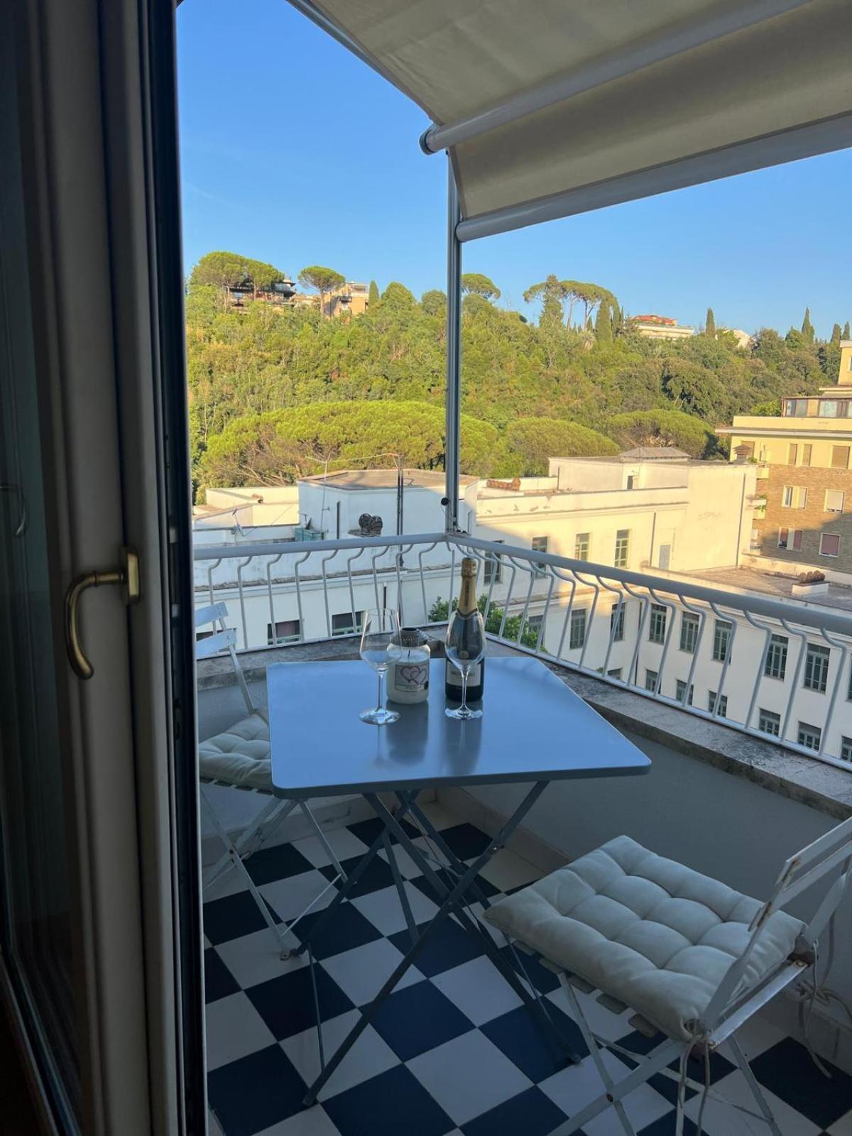 Luce, Silenzio Ed Eleganza Nel Cuore Di Roma