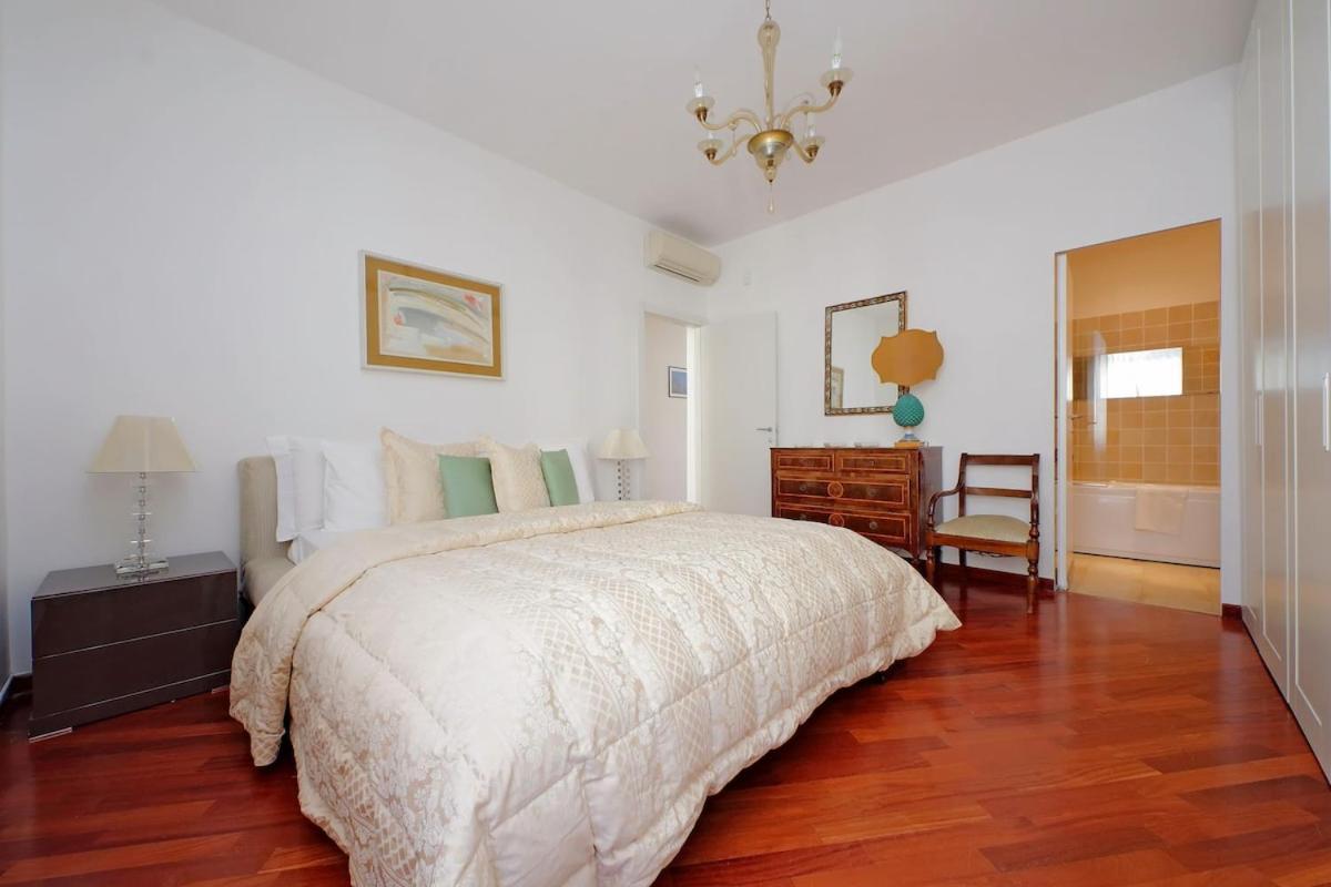 Residenza Belvedere Luxuryaparment-pool&balcony-jacuzzi-aircond-wifi Apartment
