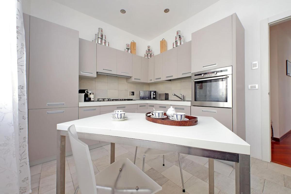 Residenza Belvedere Luxuryaparment-pool&balcony-jacuzzi-aircond-wifi Apartment Rome