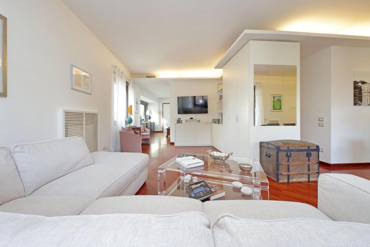 Residenza Belvedere Luxuryaparment-pool&balcony-jacuzzi-aircond-wifi Rome