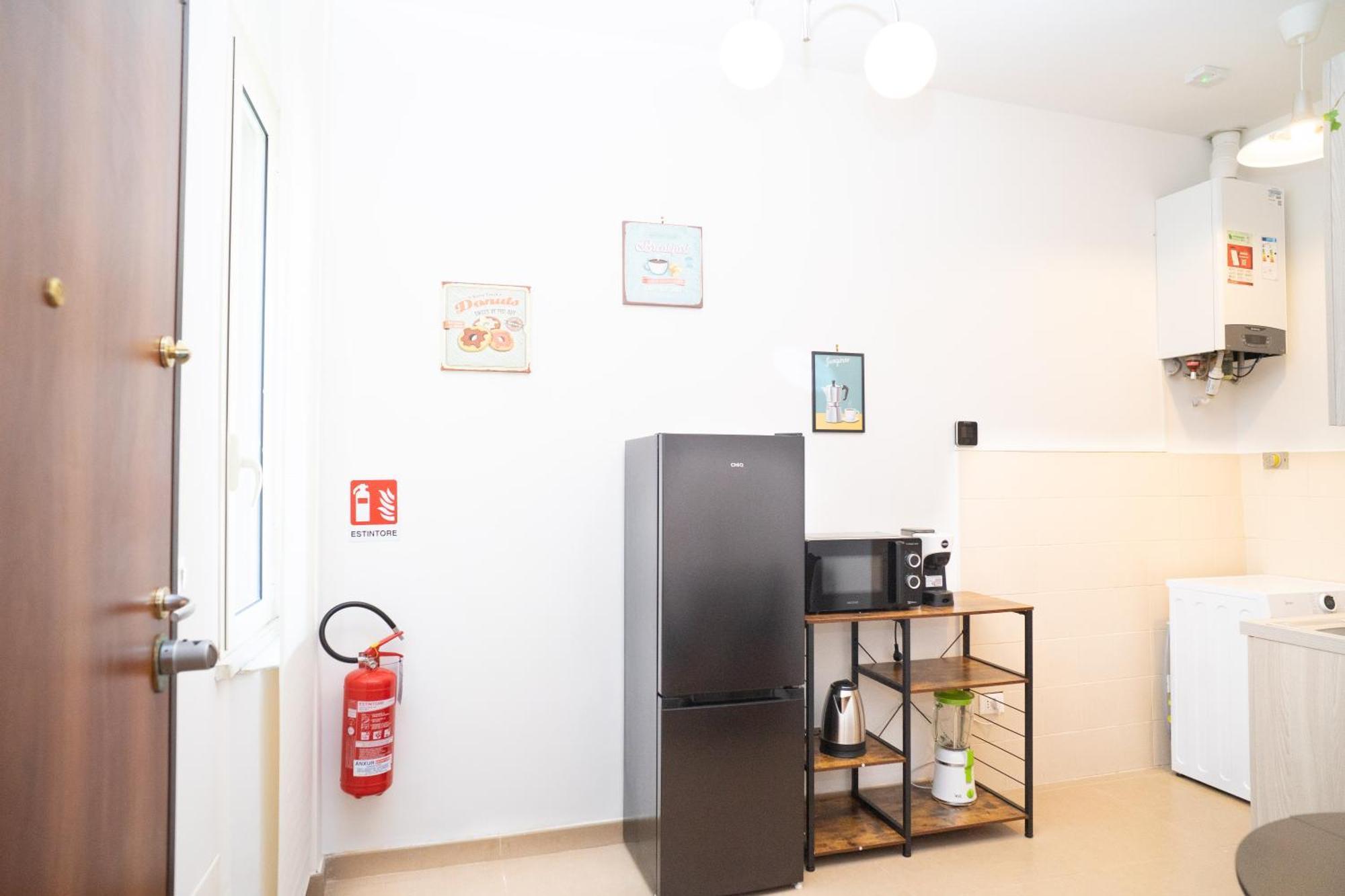 Apartment Modern Two-room For 2, 20 Minutes From Termini