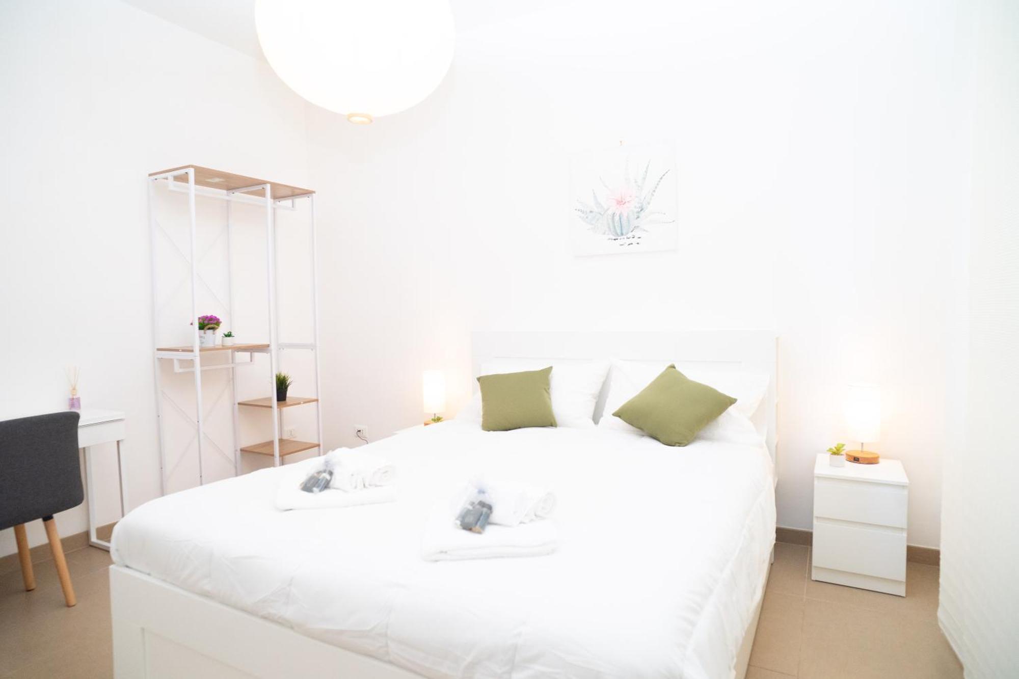 Apartment Modern Two-room For 2, 20 Minutes From Termini