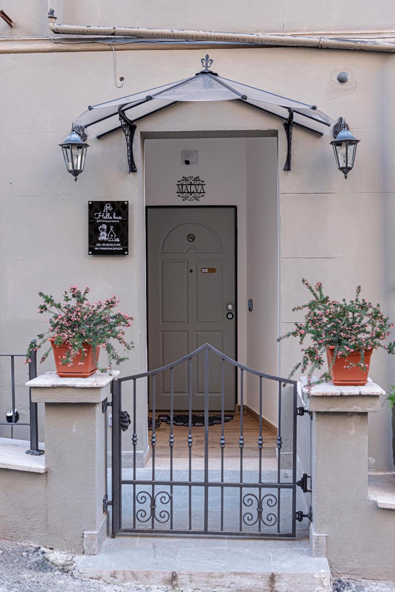 Guest house Helle Hus - 200m From Piazza Bologna Metro And 10 Minutes From The Colosseum *