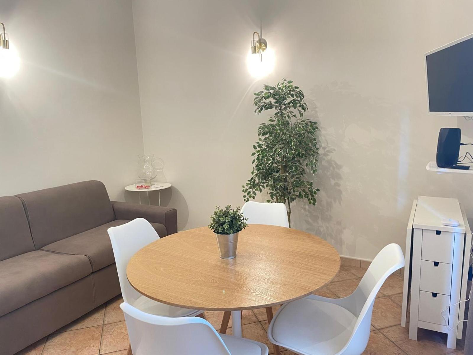 Elegance In Comfort And Style Apartment Rome