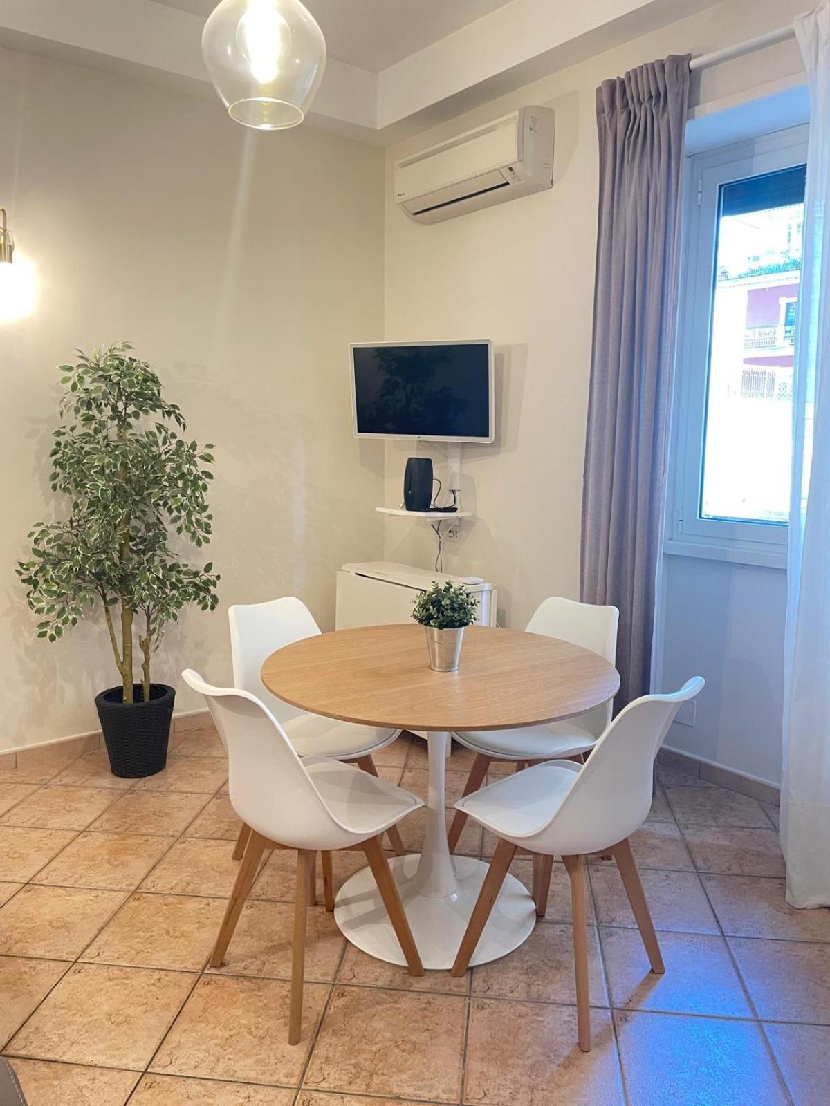 Elegance In Comfort And Style Apartment
