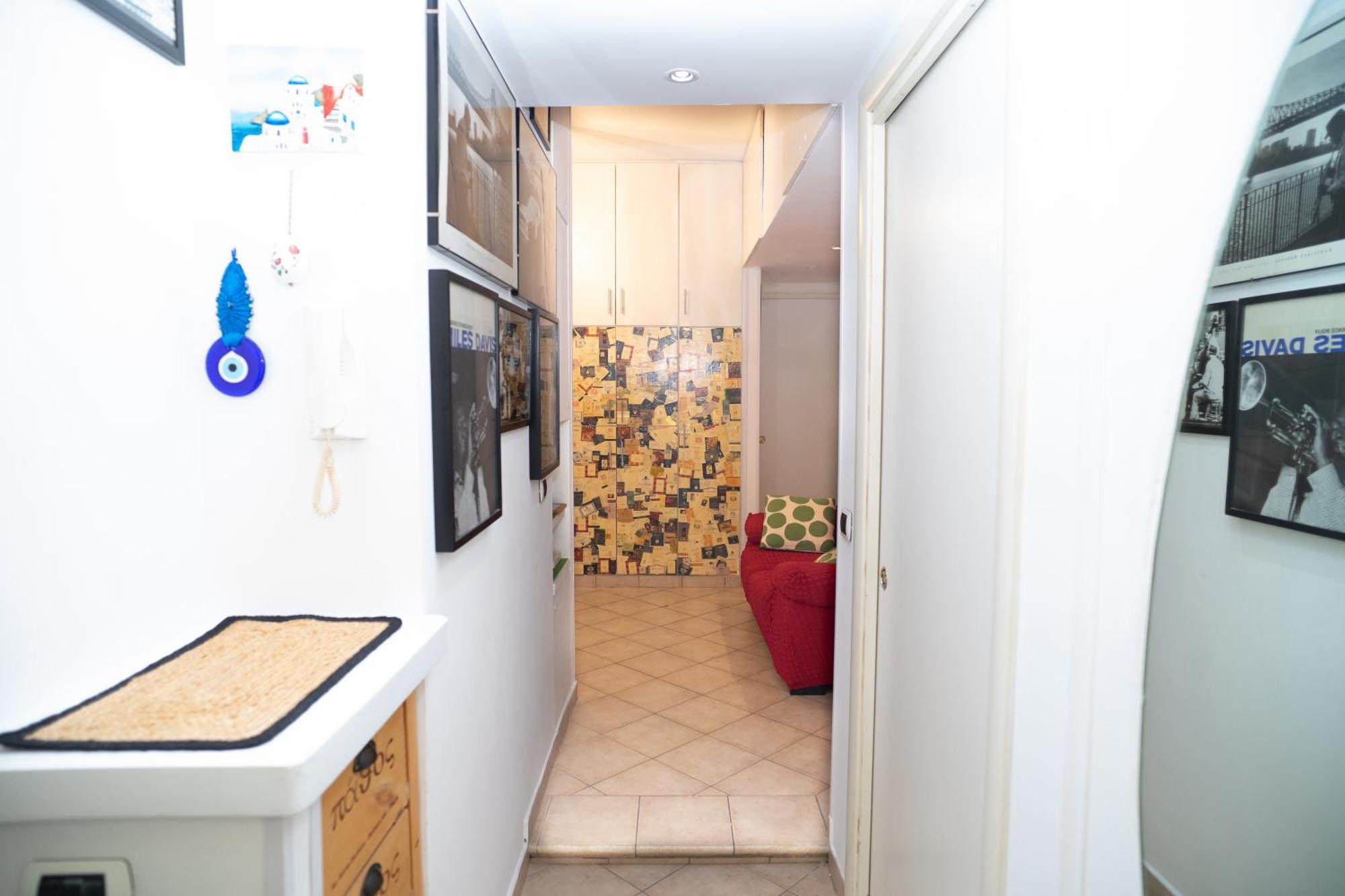 Retro Near Tiburtina And Metro B Apartment *
