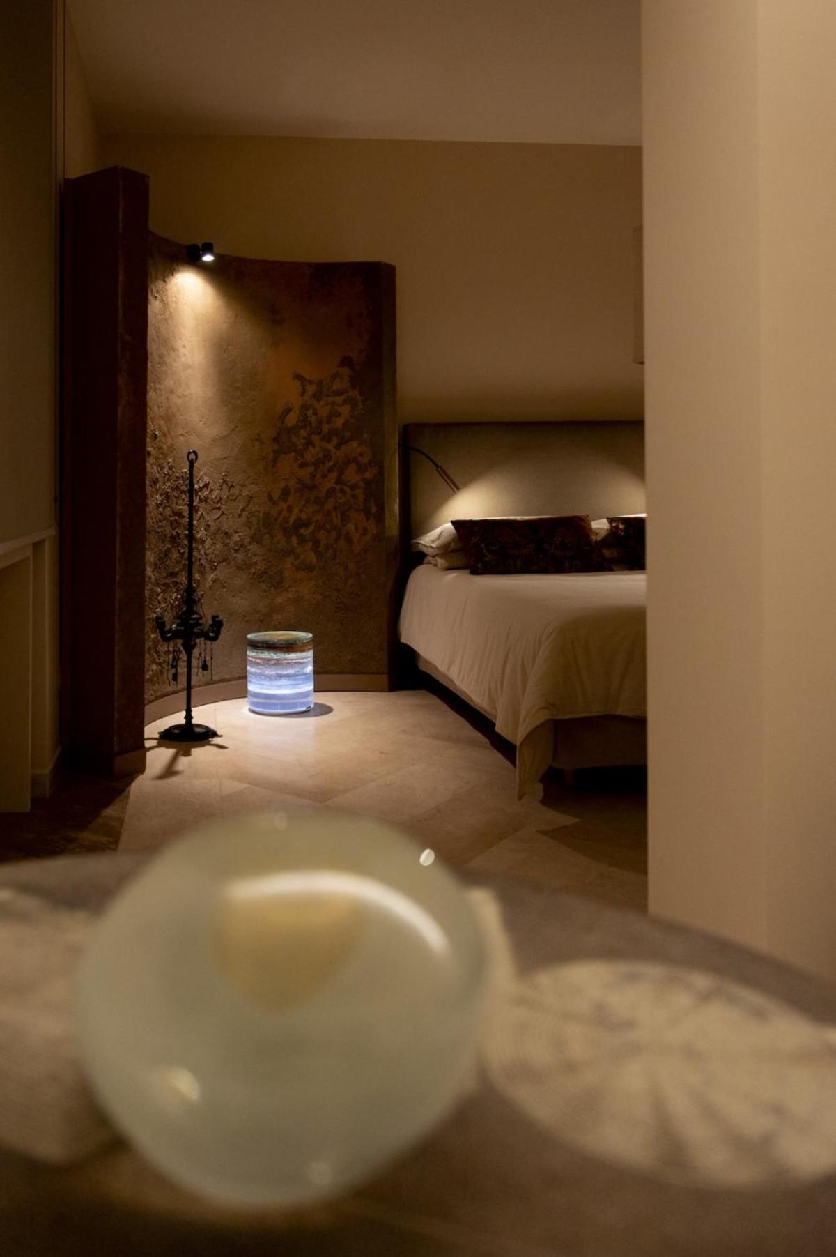 Sinopia Gallery - Sleep On Art * Rome