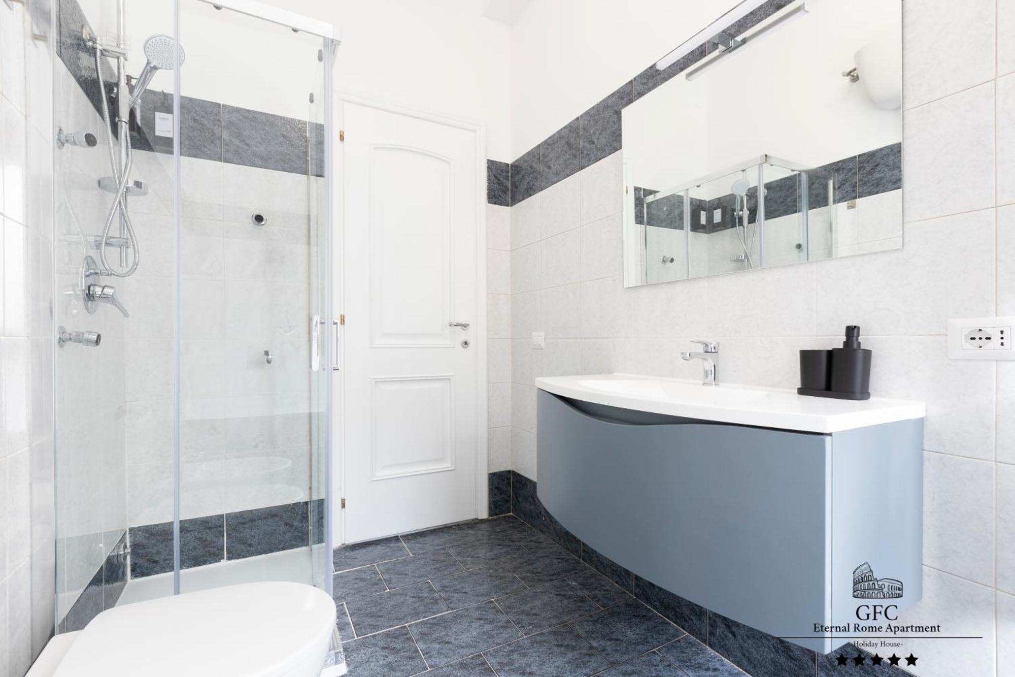 Gfc Eternal - 5min To Tiburtina Station Metrob, 2 Bathrooms, Terrace, A-c Appartement Rome