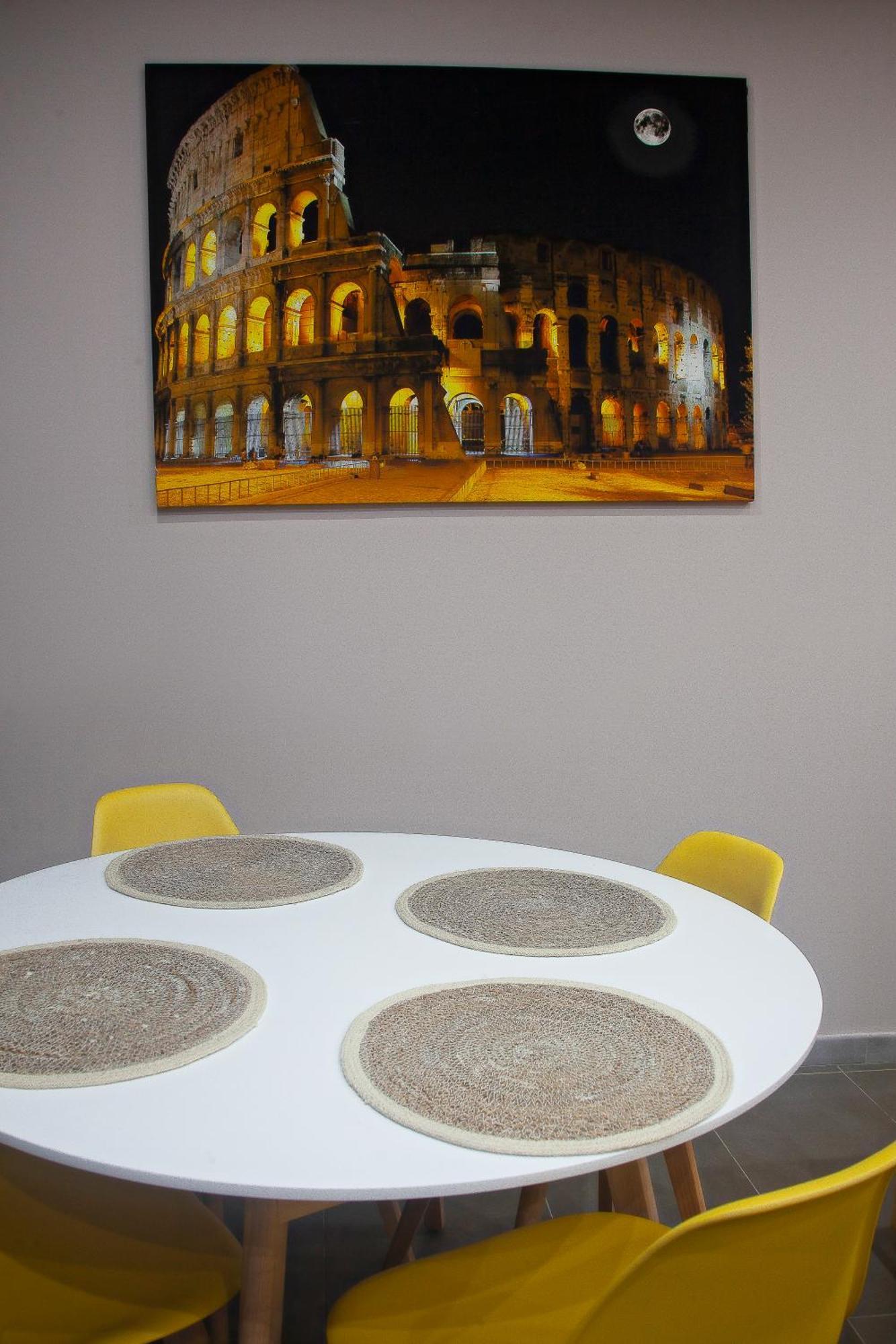 Benny Urban House Appia Apartment *