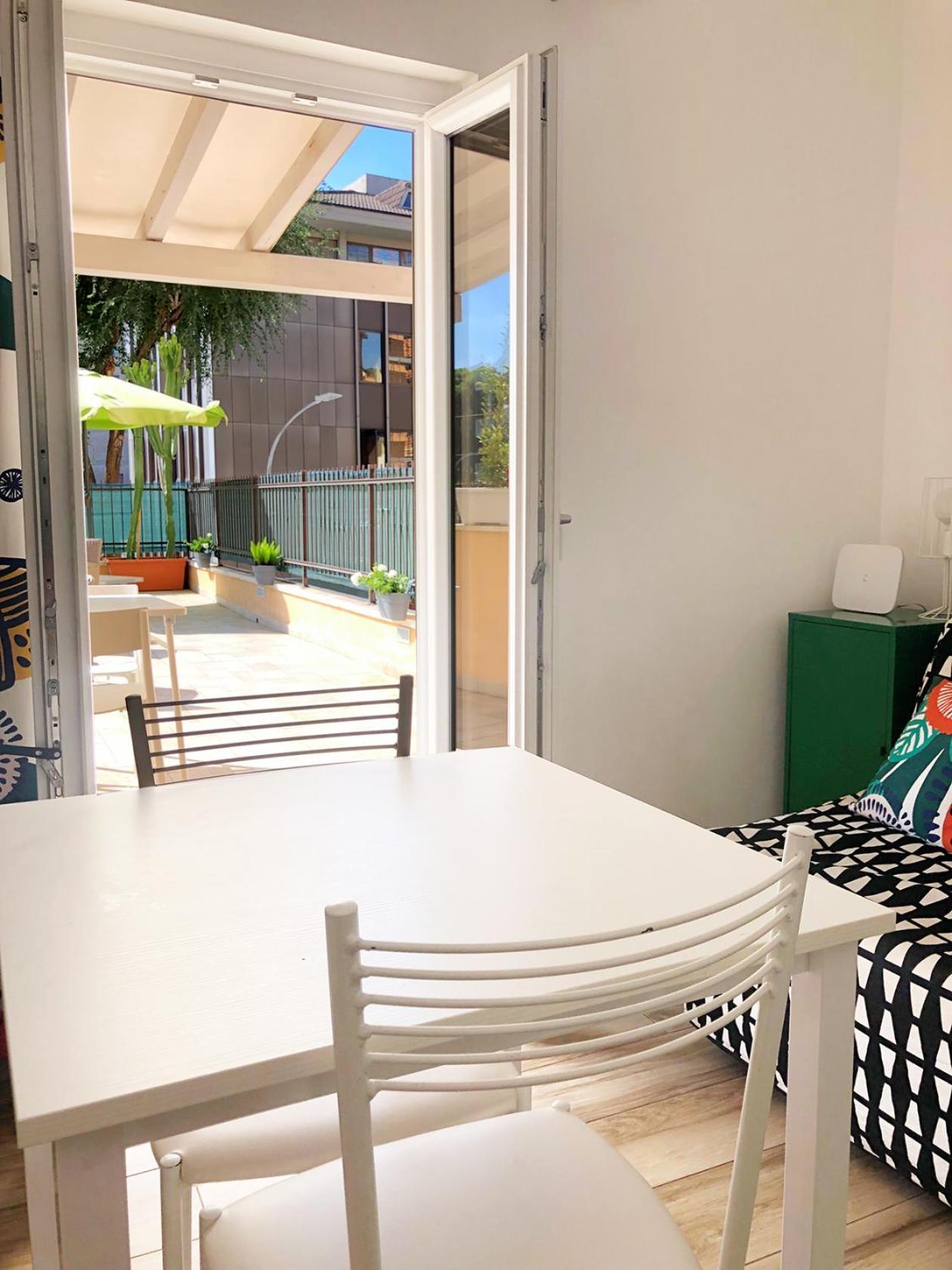 Wonderful Little Gem With A Large Private Terrace! Apartamento