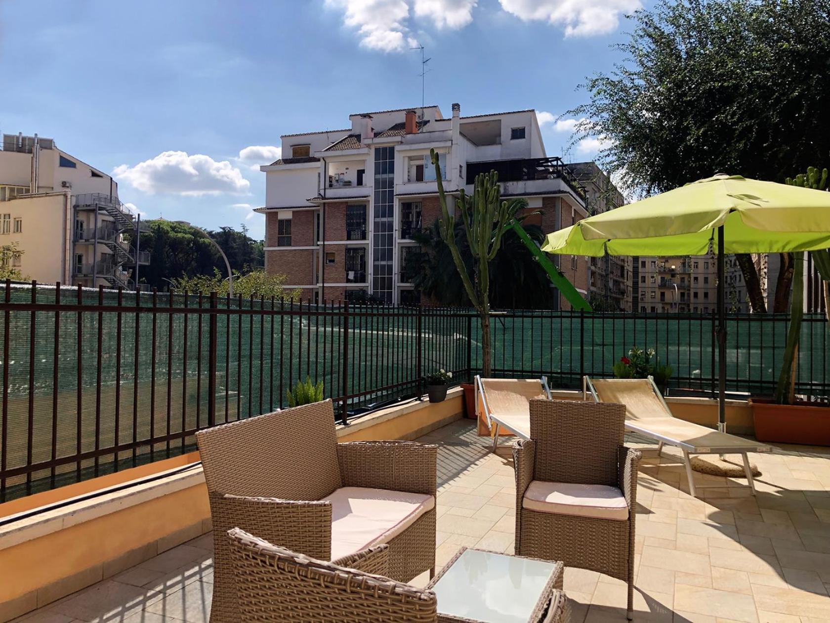 Wonderful Little Gem With A Large Private Terrace! Apartamento *