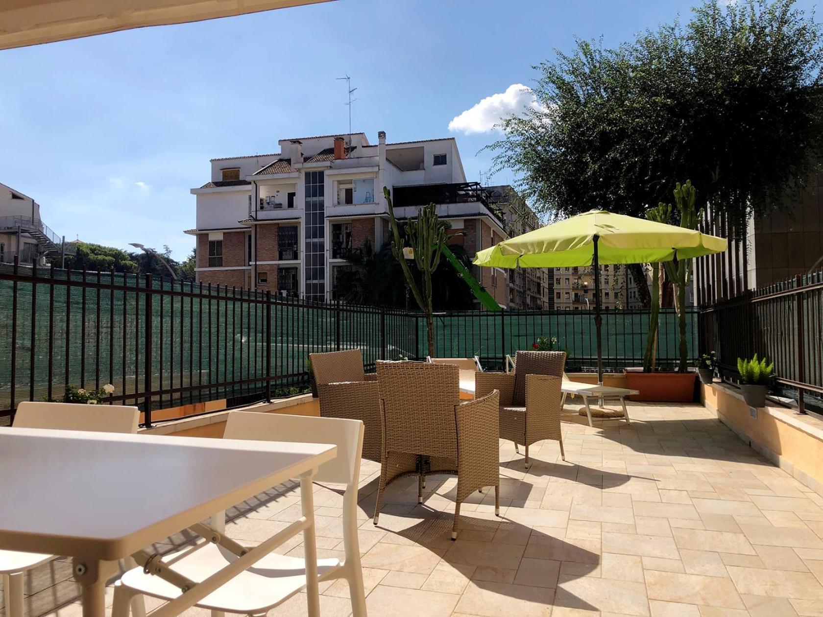 Wonderful Little Gem With A Large Private Terrace! Apartamento *