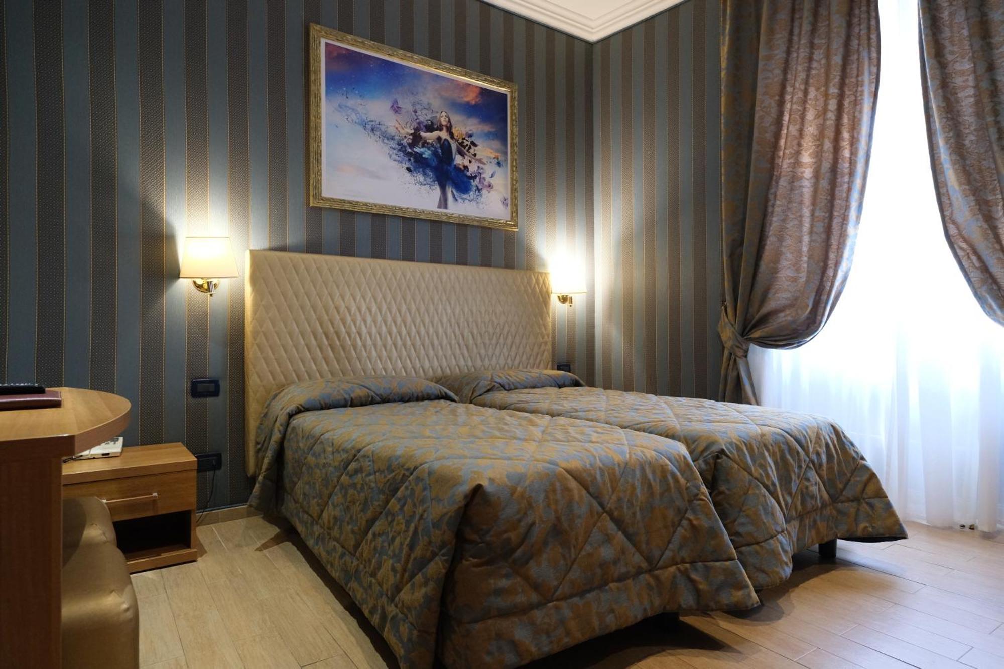 Lirico Hotel