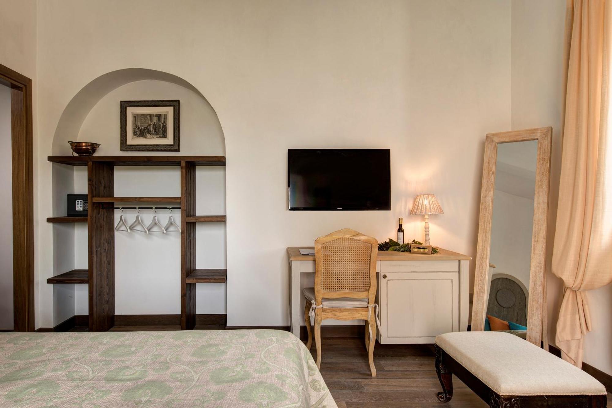 Farm stay Borgo Pallavicini Mori *