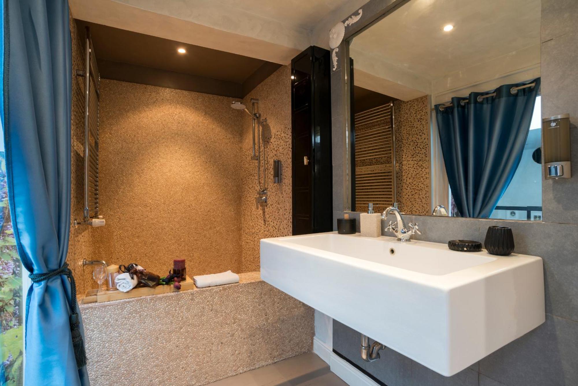 Luxury Piazza Di Spagna Escape With Private Apartment Rome