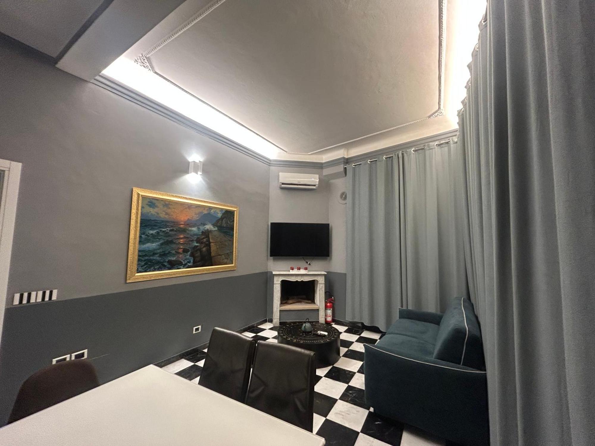 Apartment Esposizione Roof