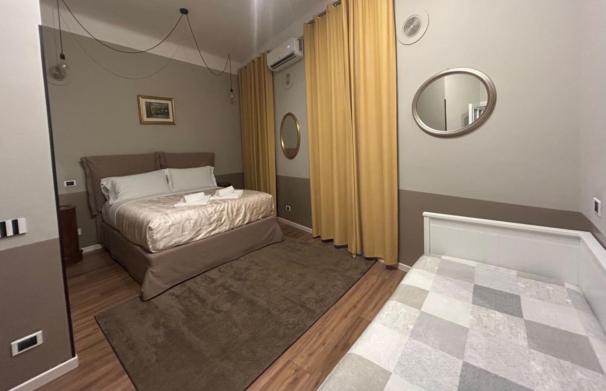 Esposizione Roof Apartment