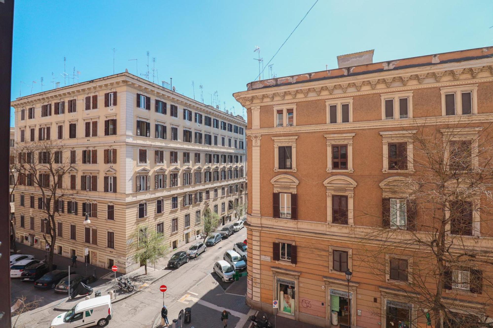 Lux San Pietro *