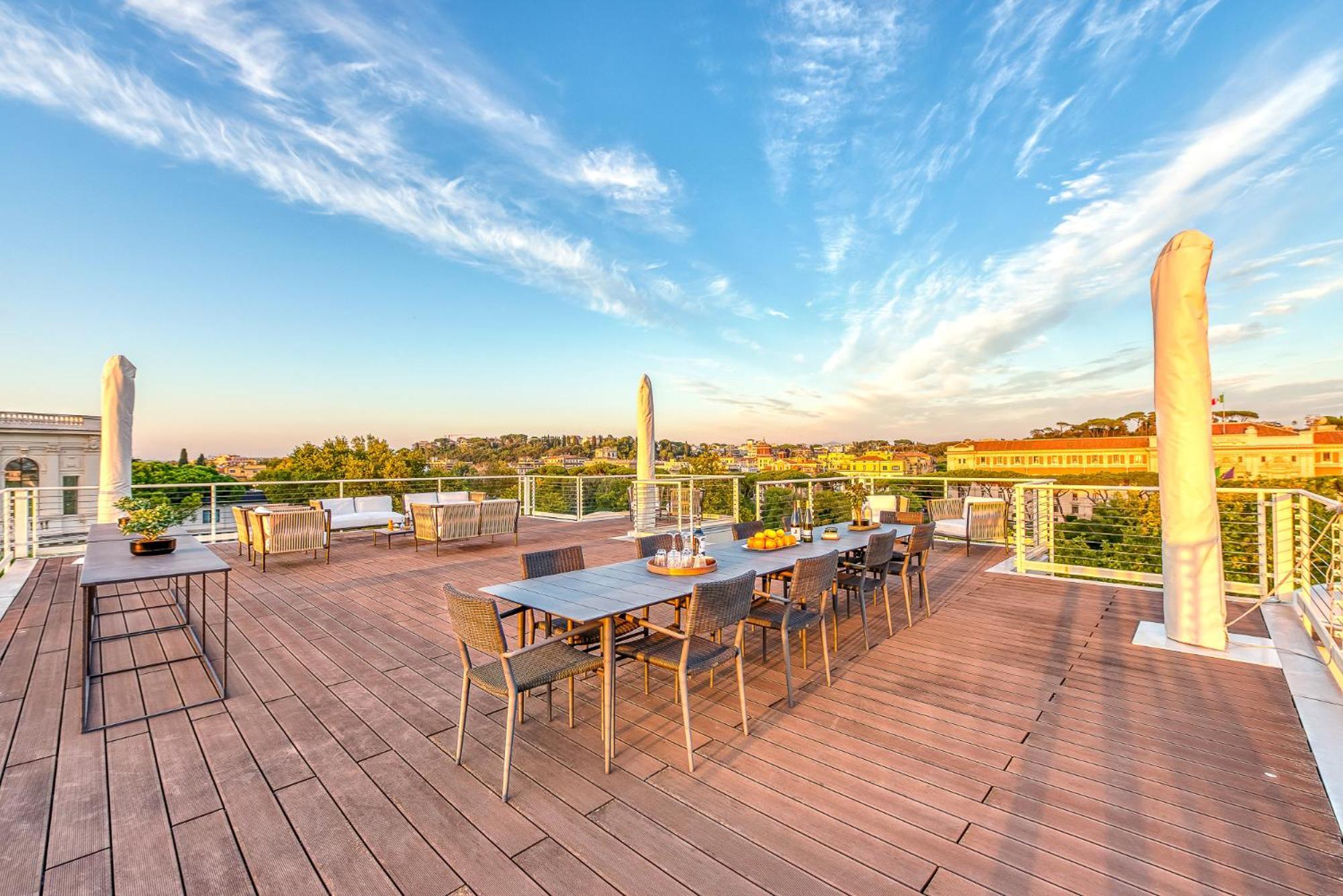Skylife 360 Rooftop Penthouse *