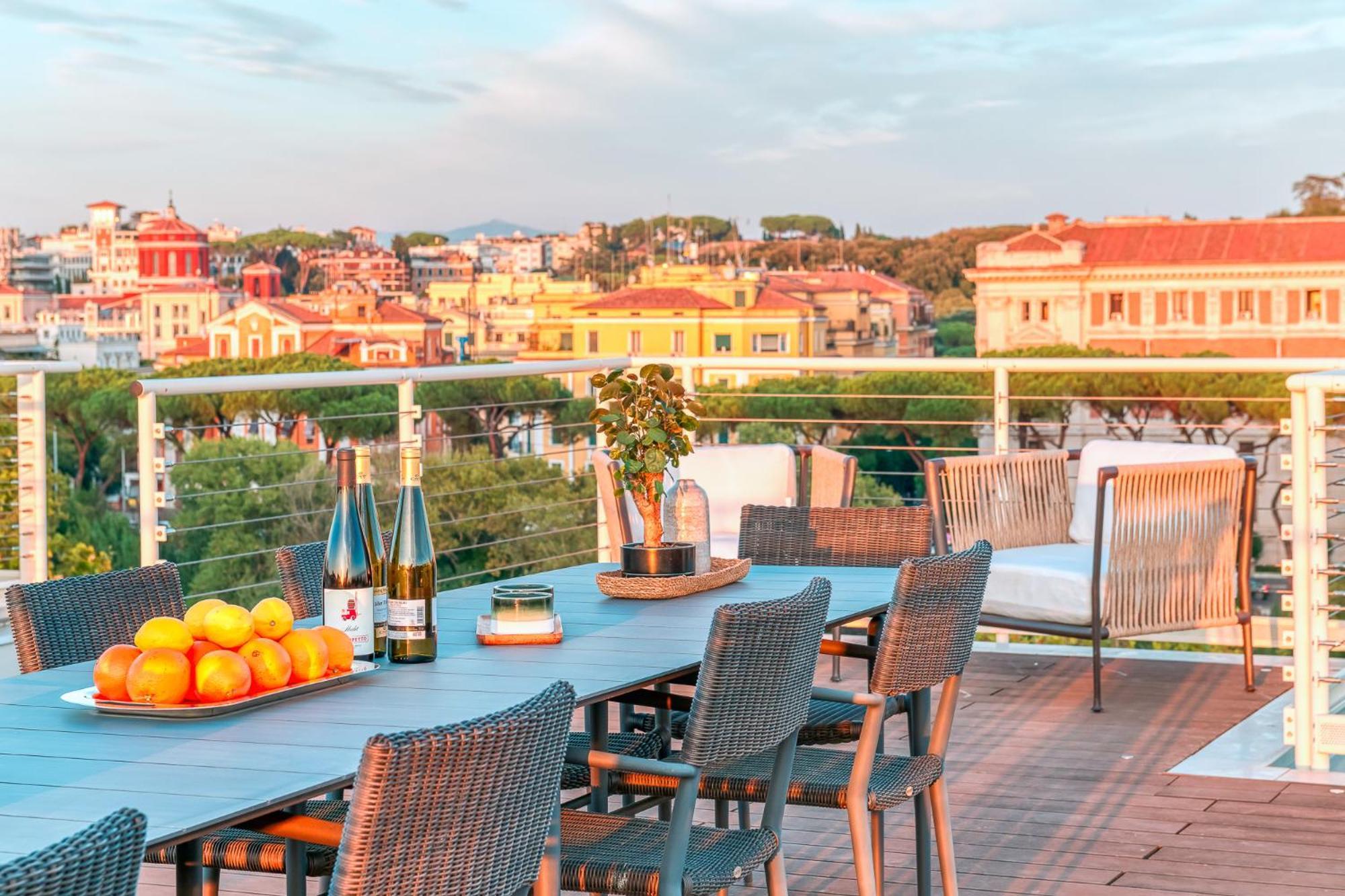 Skylife 360 Rooftop Penthouse