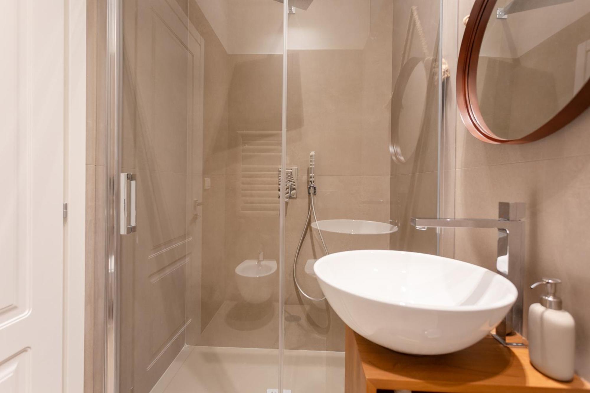 Elegance And Style In The Heart Of Apartment Rome