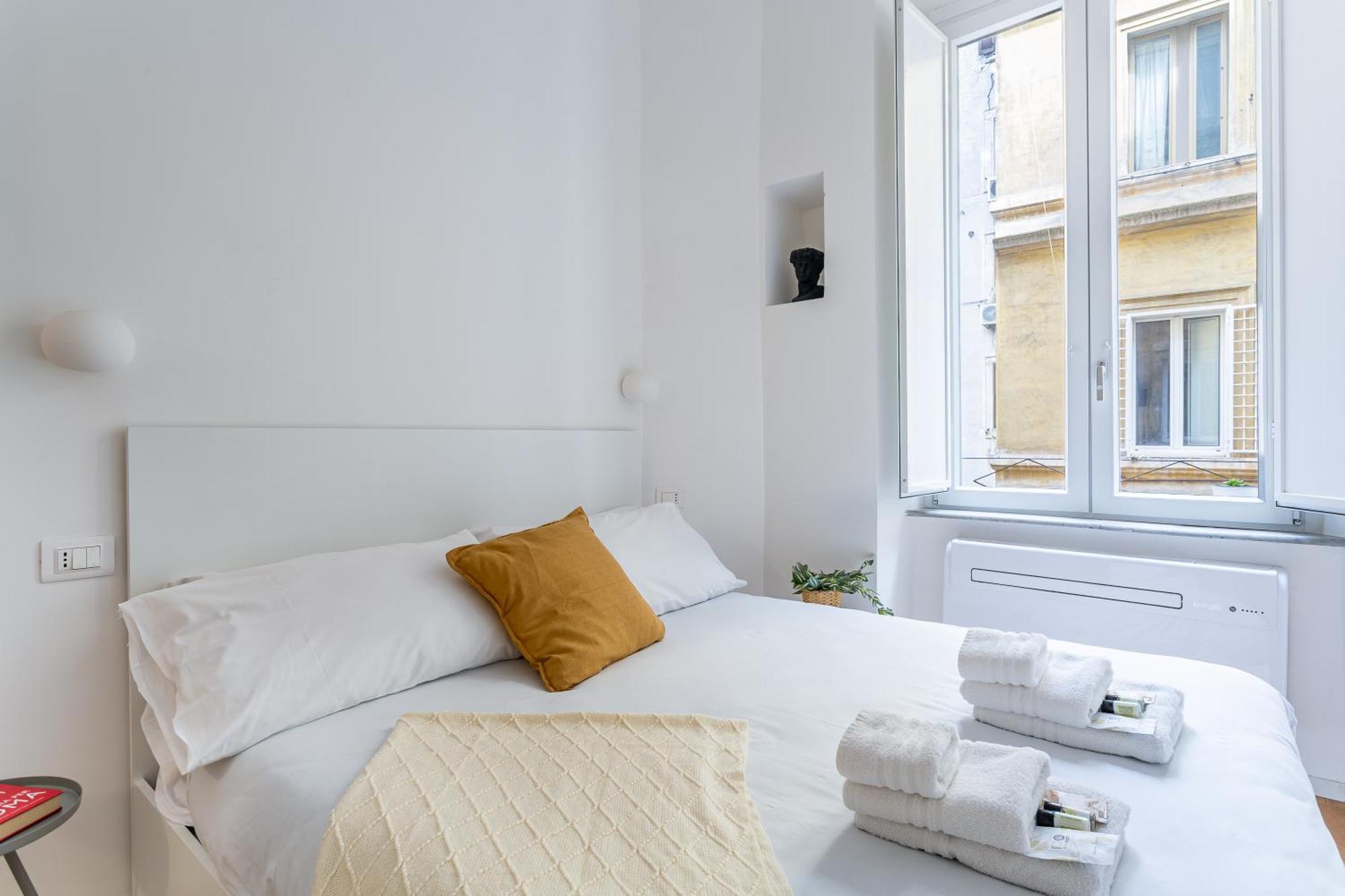 Apartment Iflat New Boutique In Rome's Heart Rome