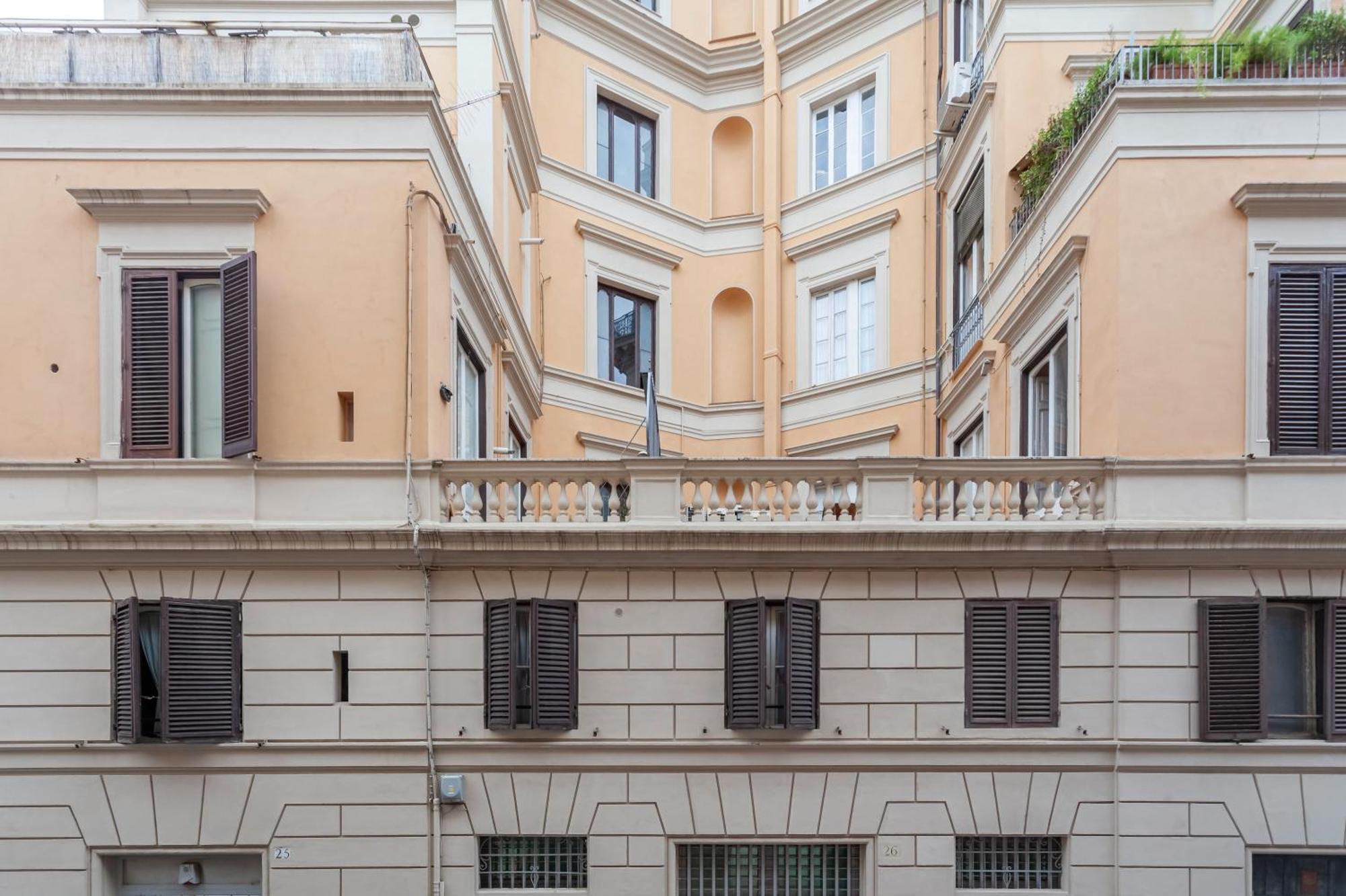 Apartamento Palazzo Sant'elena - By Openroma *