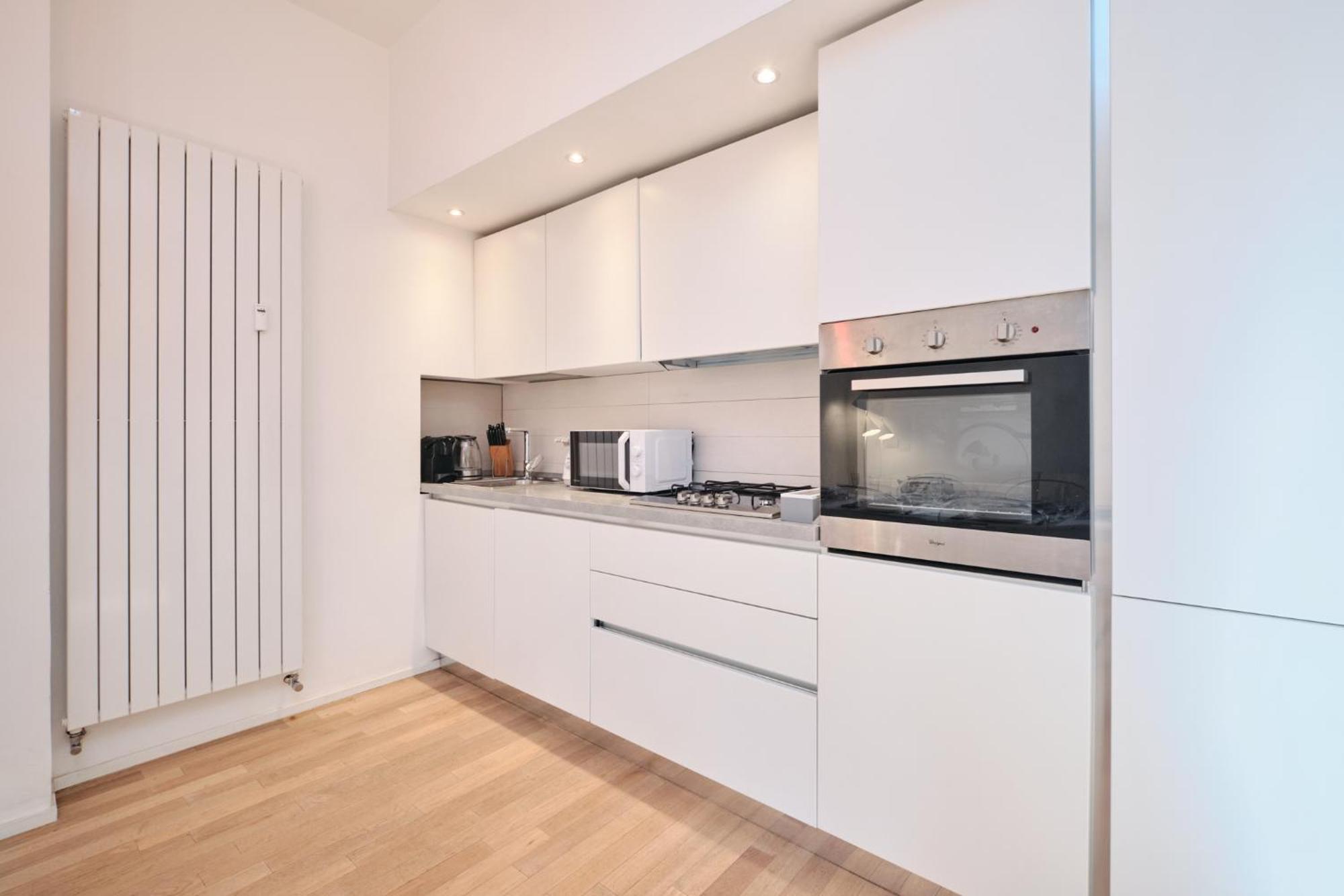 Elegant Near The Centre - Wi-fi & Netflix Free * Rome