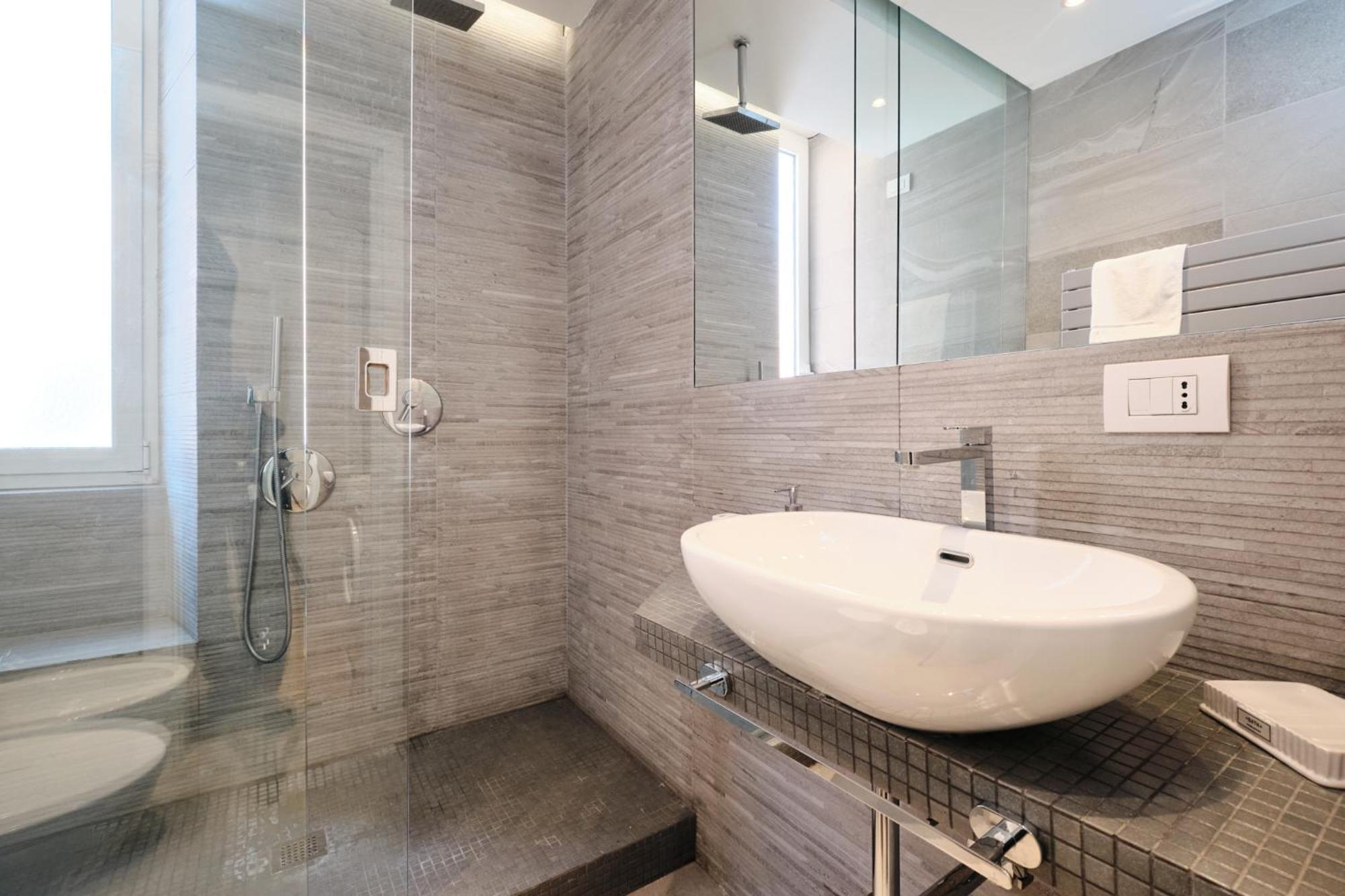 Elegant Near The Centre - Wi-fi & Netflix Free Apartment *