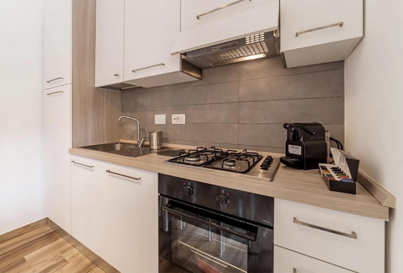 Wonderful Little Gem With A Large Private Terrace! Apartamento Roma