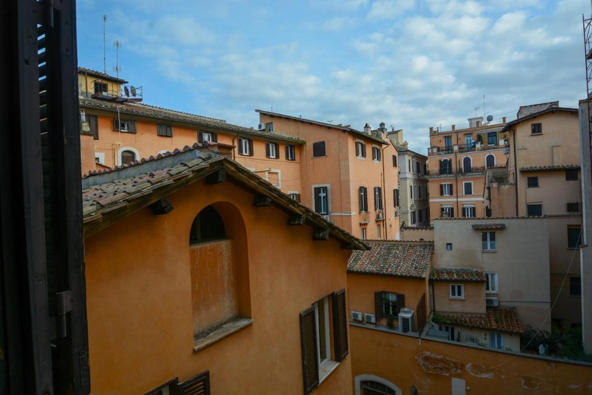Apartment Elegant Prefetti Rome