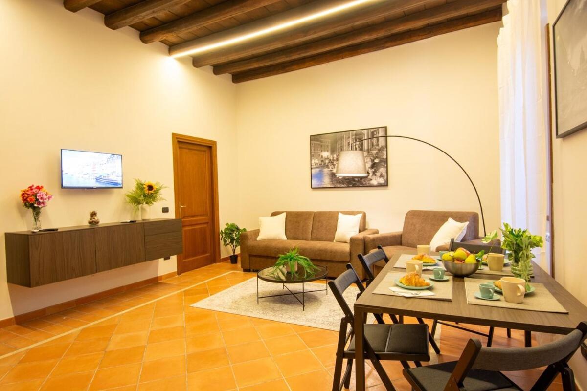 Elegant Prefetti Apartment Rome