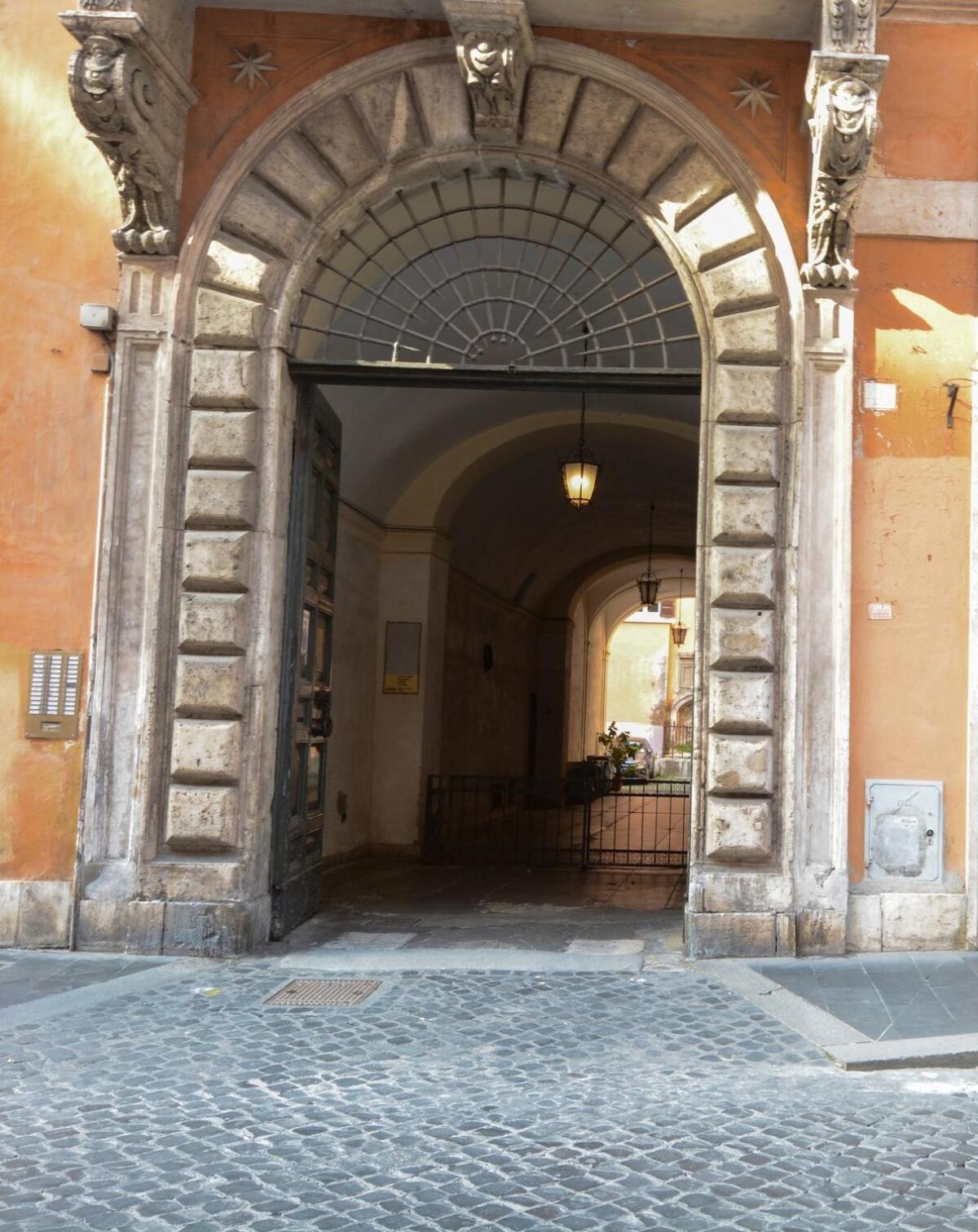 Elegant Prefetti * Rome