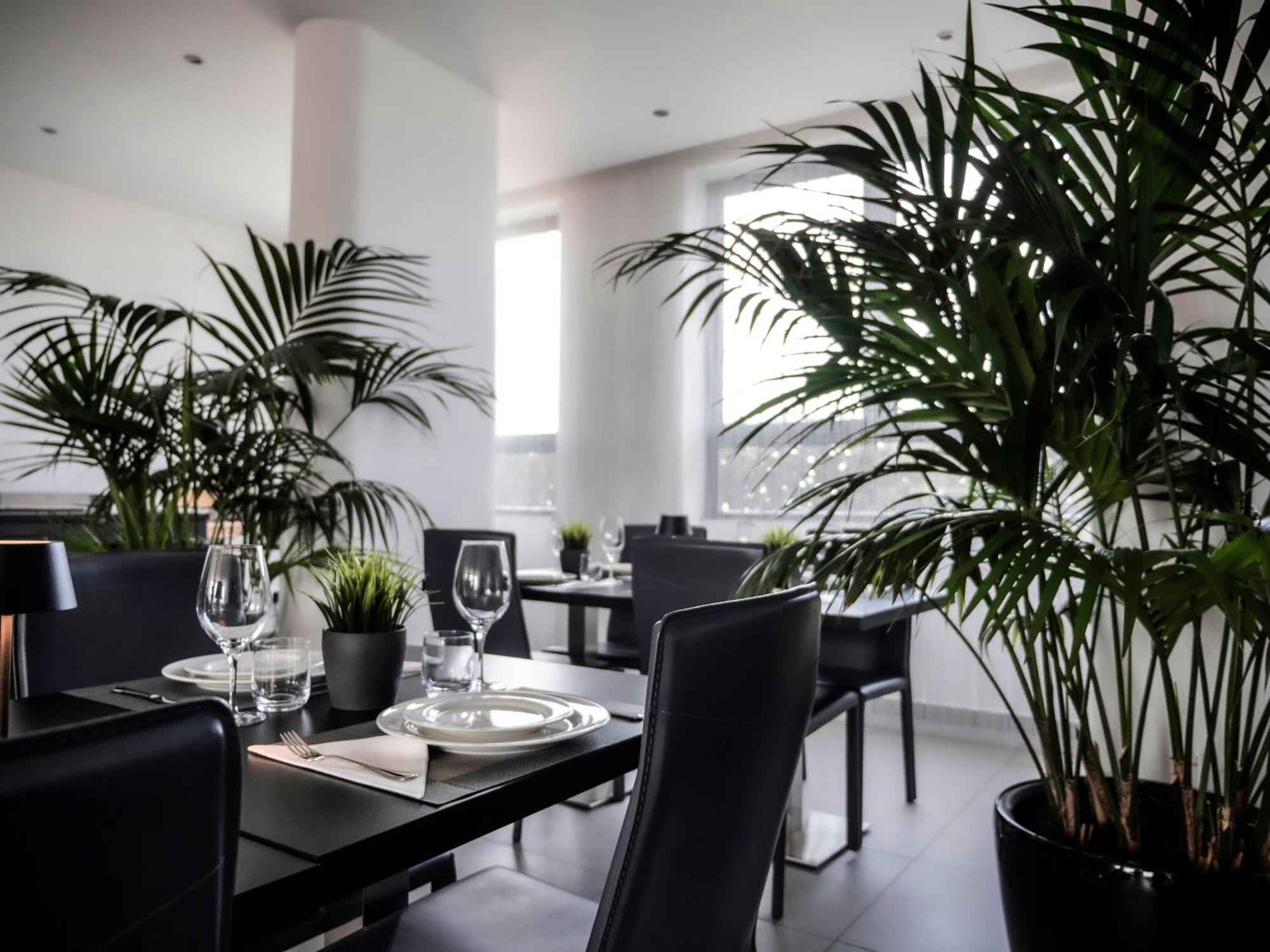 Loto Business Hotel 4*