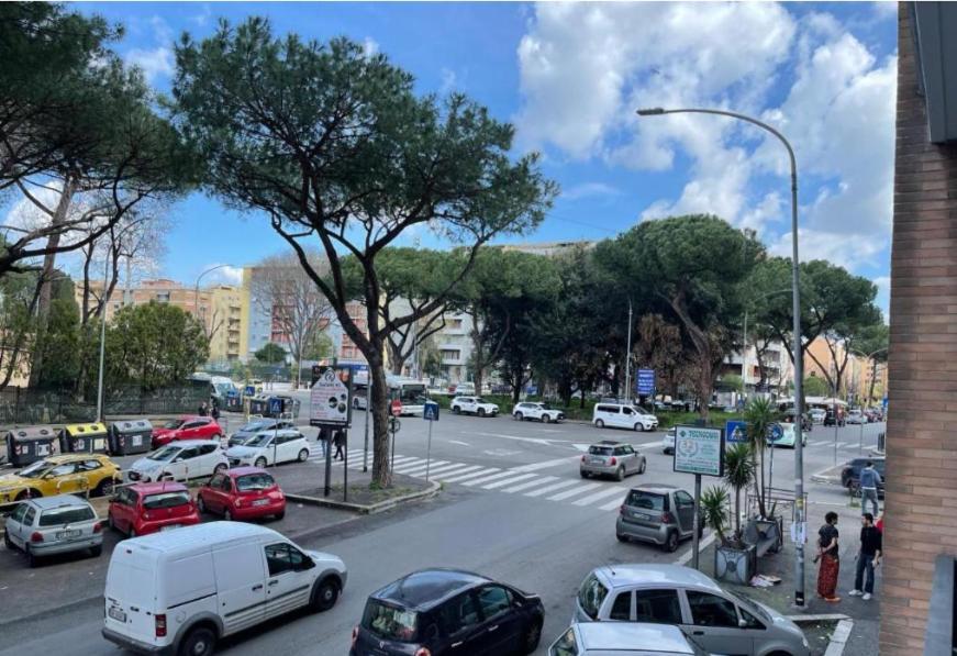 Pm 34 Viale Imperatore Guest House - 50 Mt From Metro San Paolo Rome
