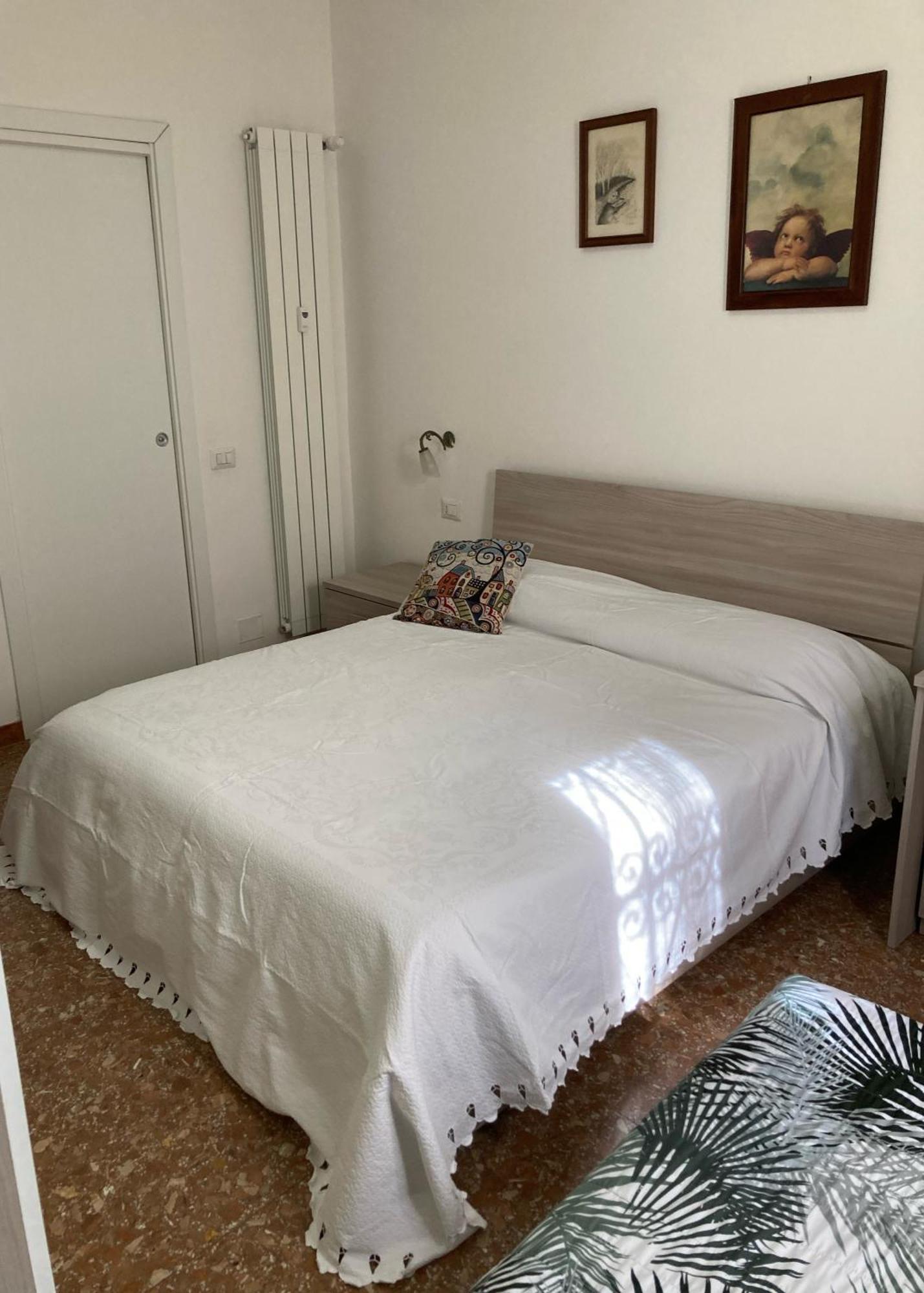 Oreglia House * Rome