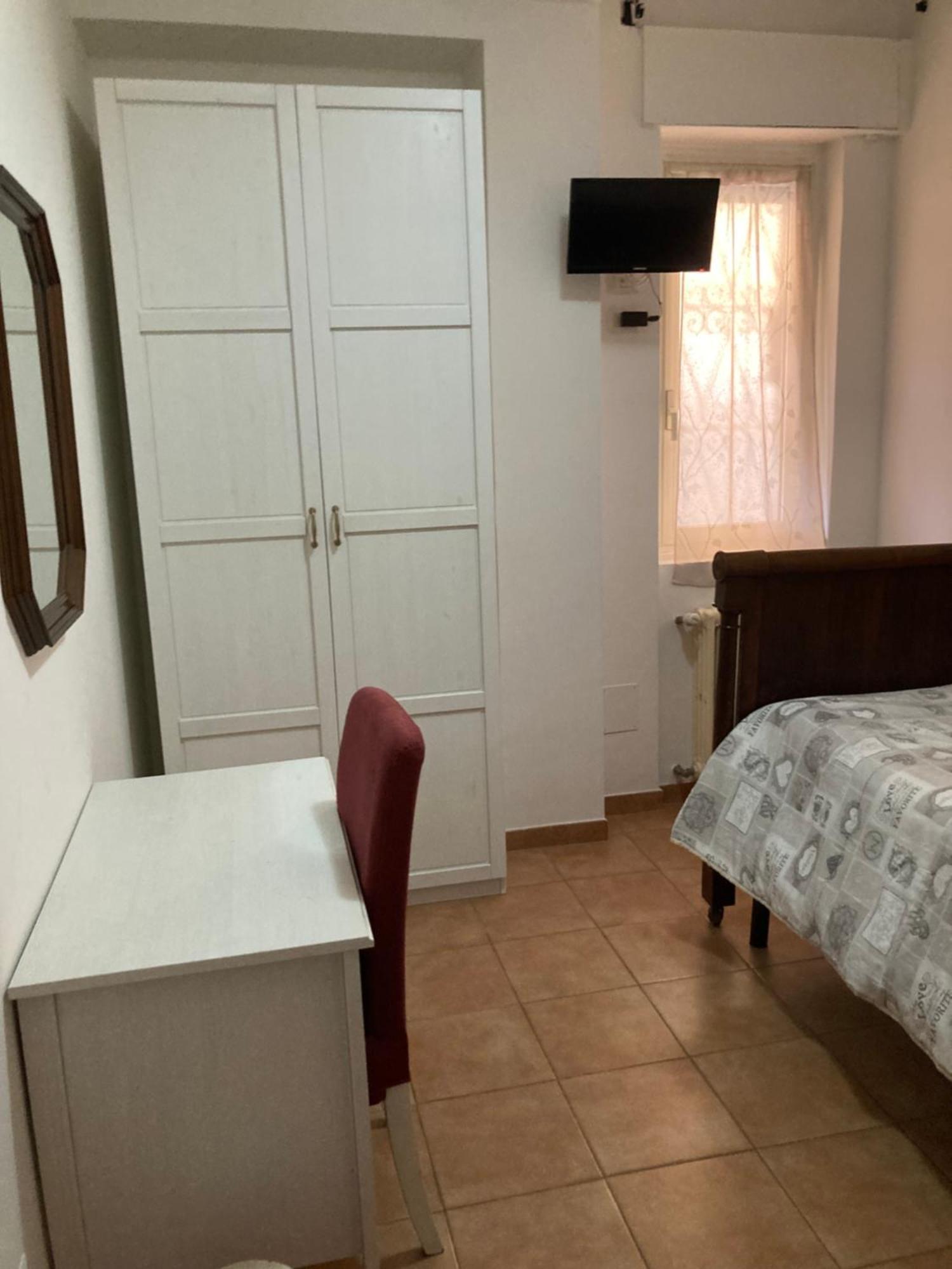 Oreglia House Appartement *