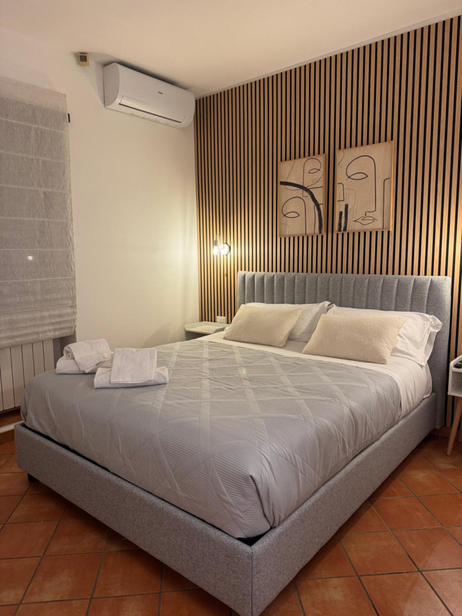 Welcoming Vatican Garden Apartment