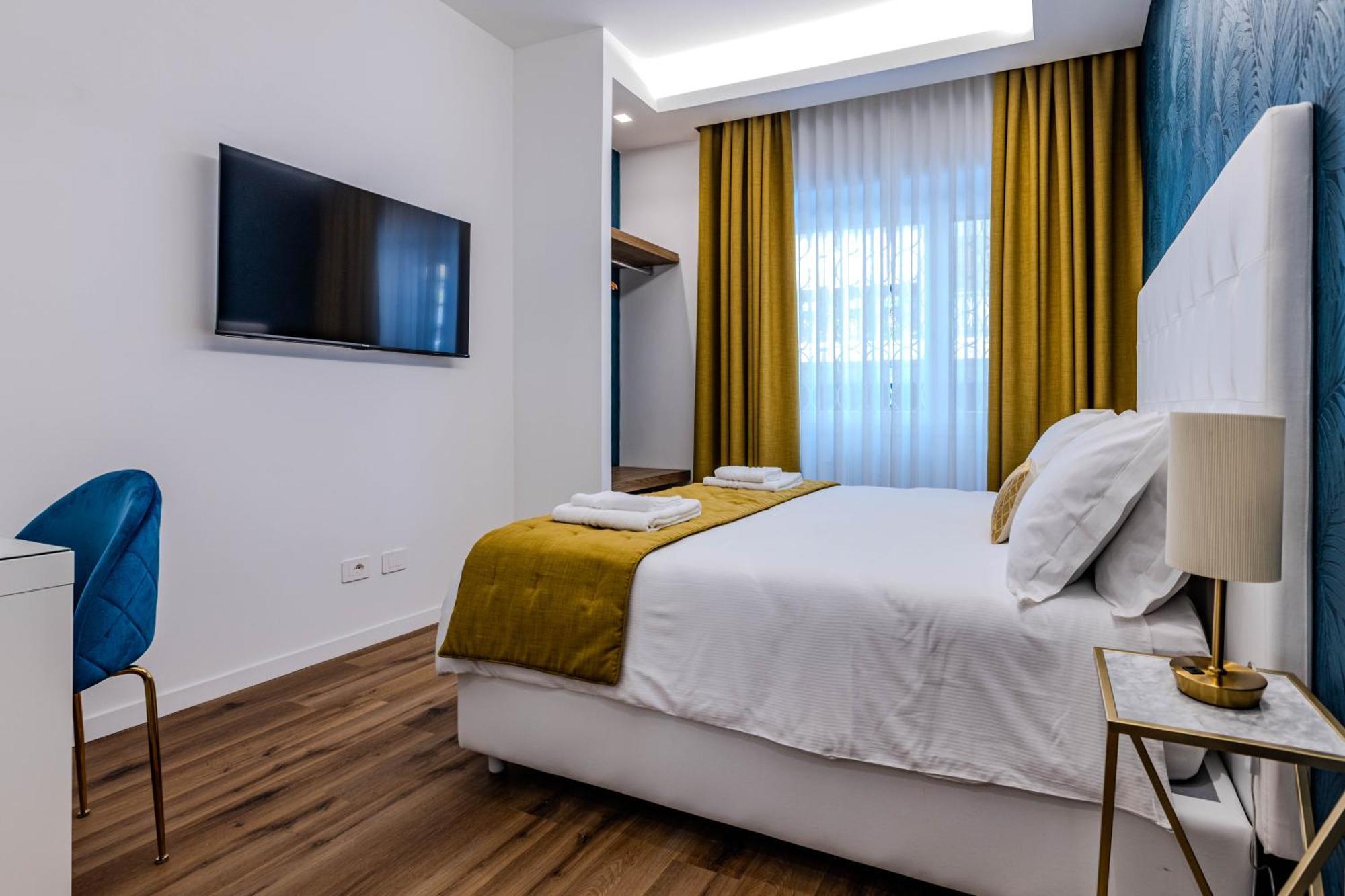 Guest house G Marconi & *