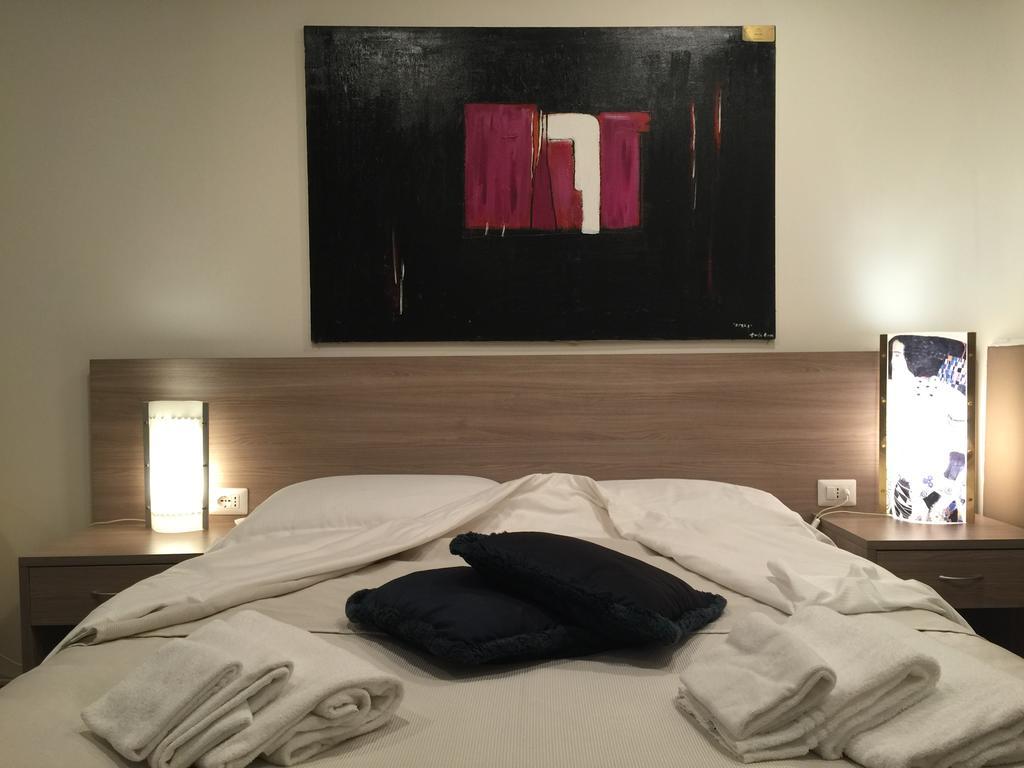 Le Vibrazioni Couette-café Rome