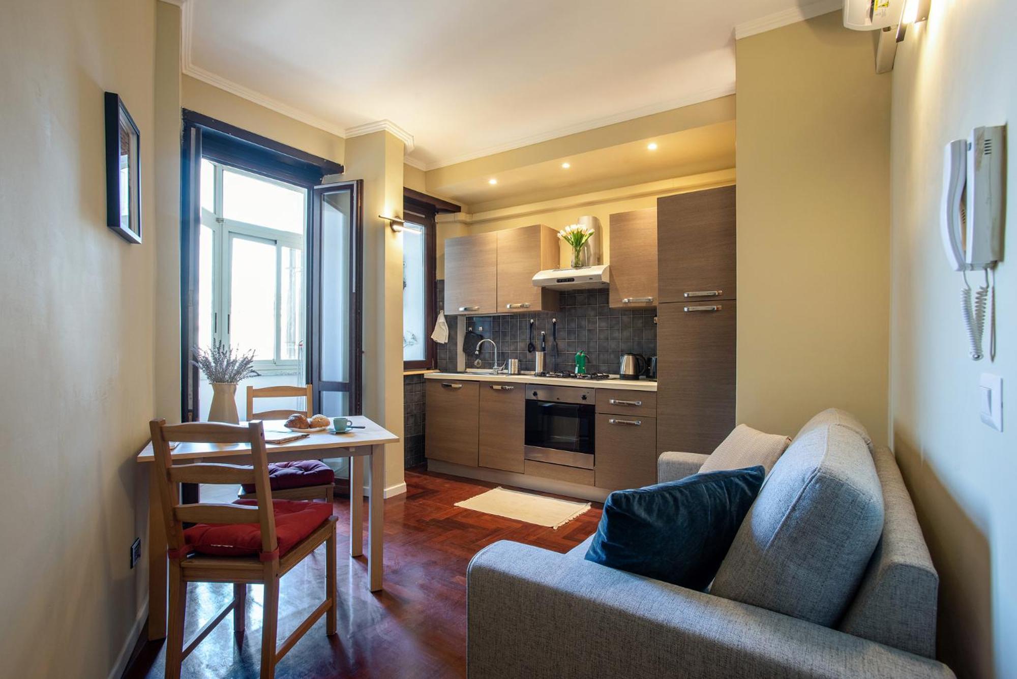 Elegant 1bdr Front The Subway Furio Camillo Appartement *