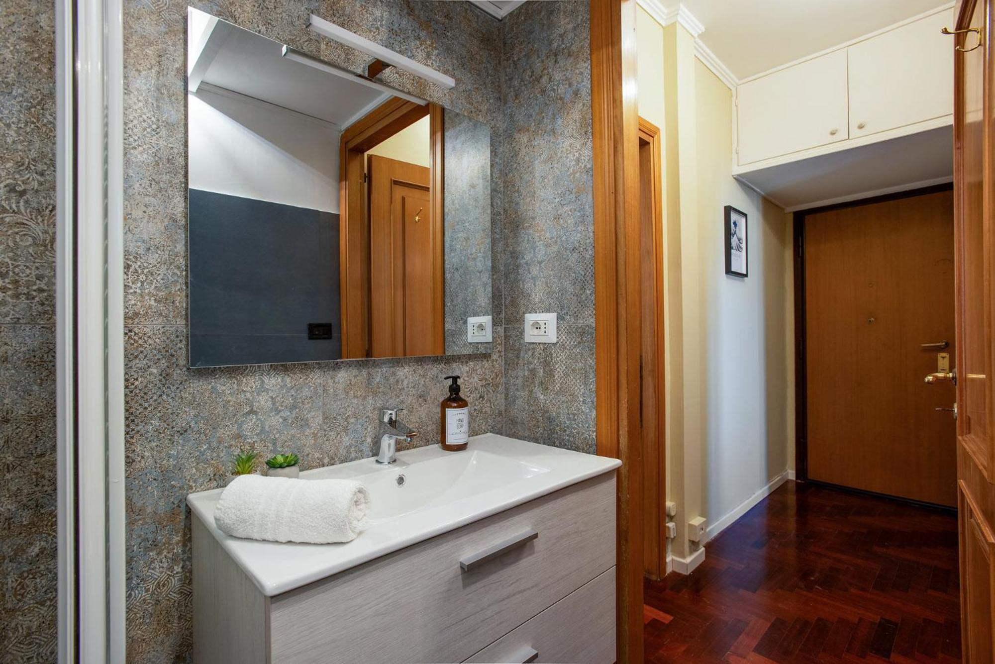 Elegant 1bdr Front The Subway Furio Camillo Apartment Rome